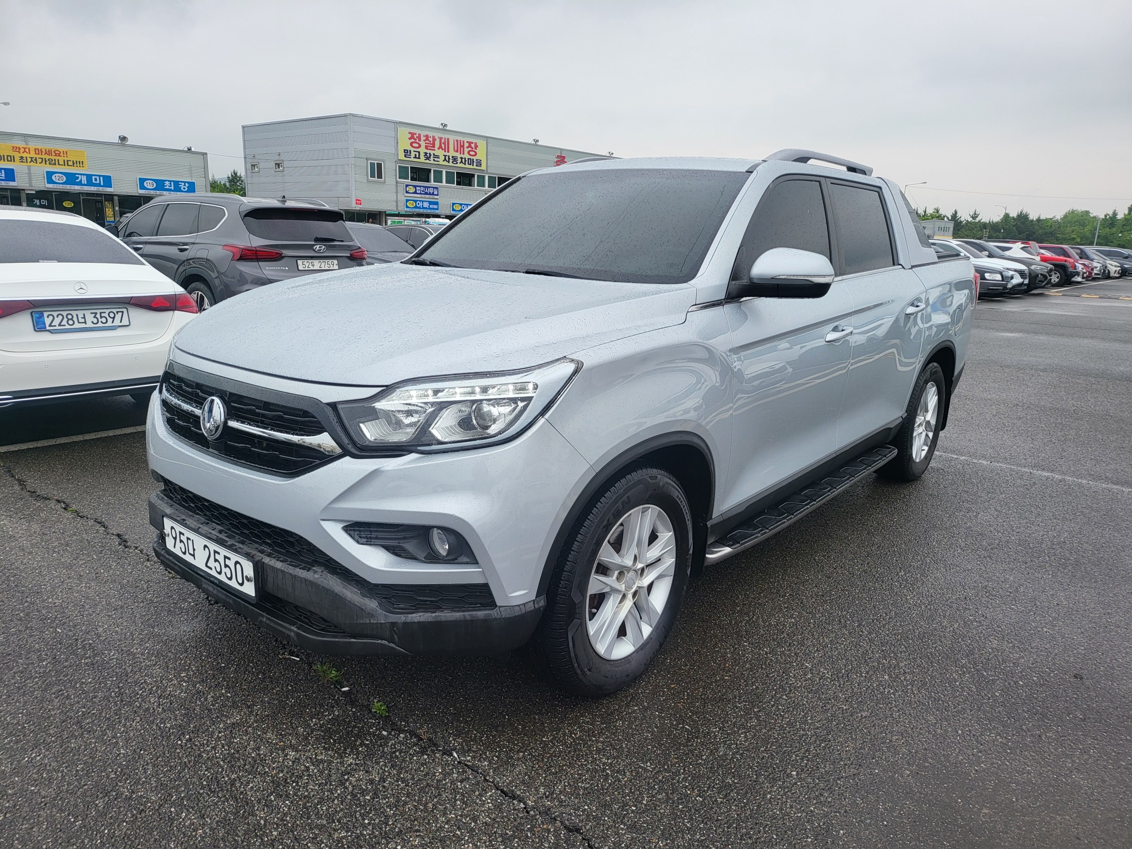 SSANGYONG REXTON photo 2