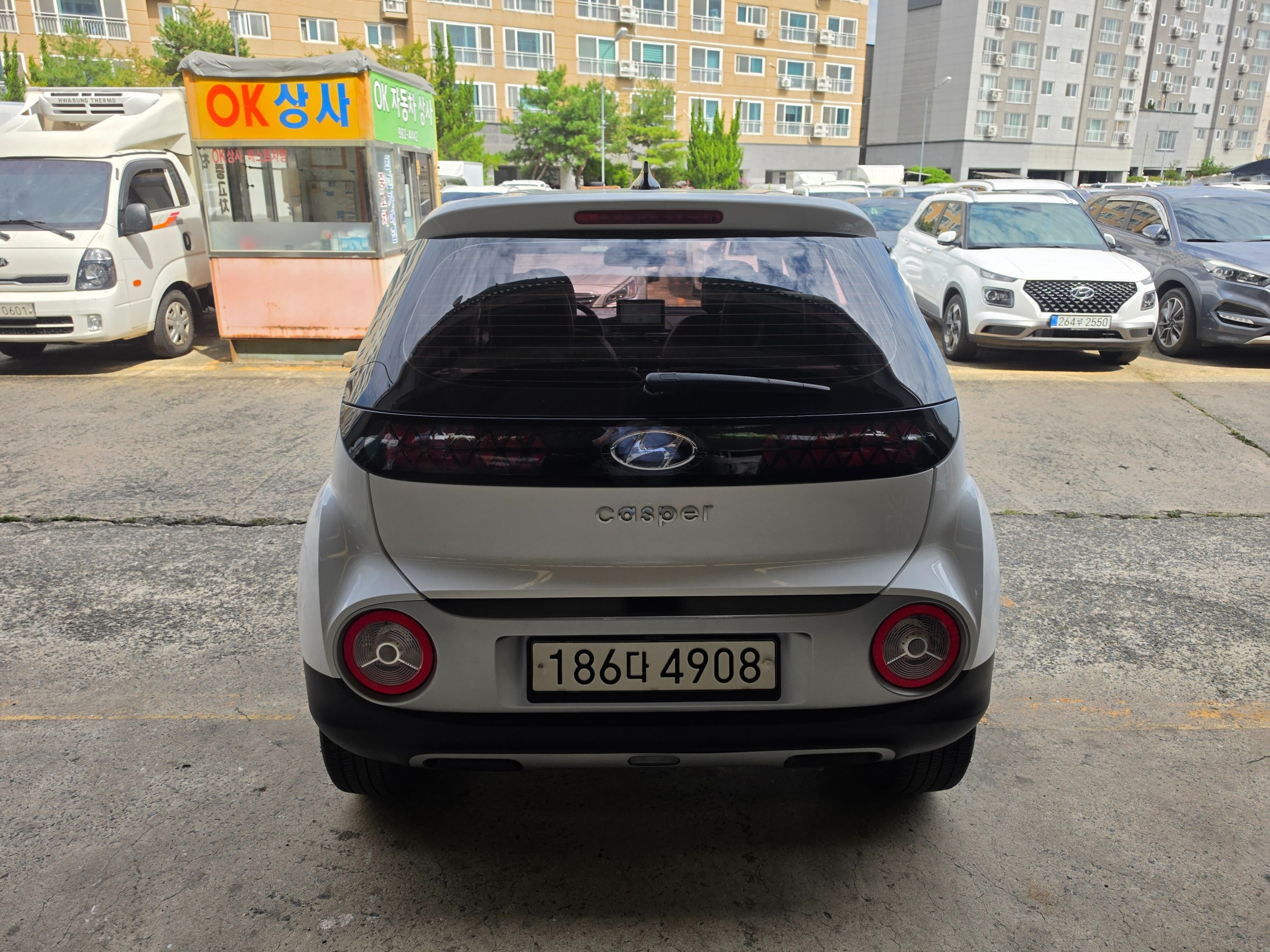 Mazda Bongo front view