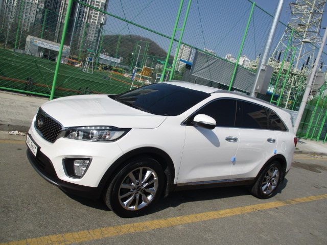 KIA SORENTO photo 2