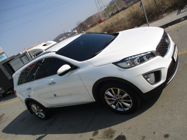 KIA SORENTO photo 3