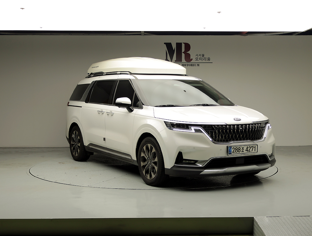 KIA CARNIVAL photo 2
