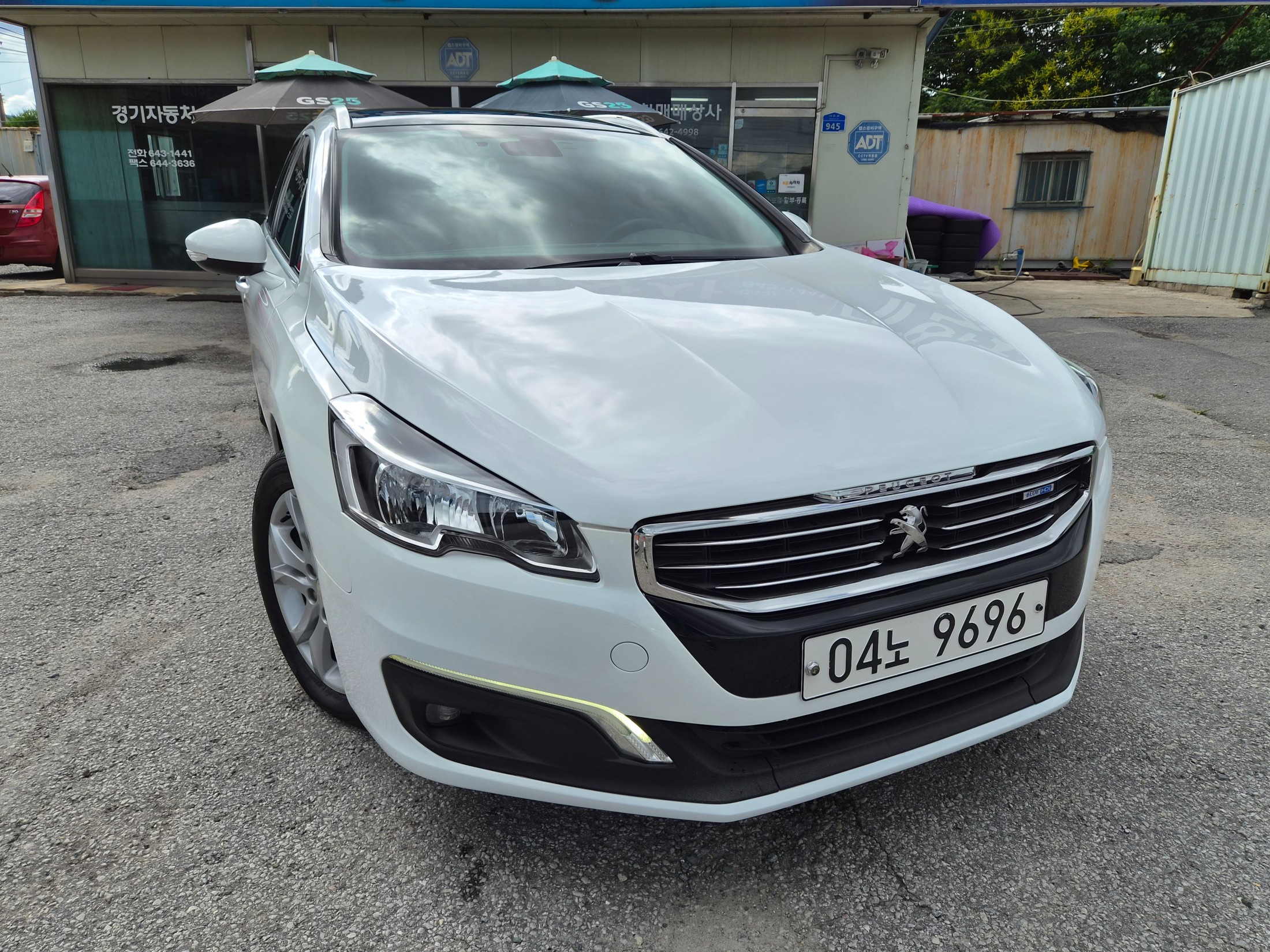 PEUGEOT 508