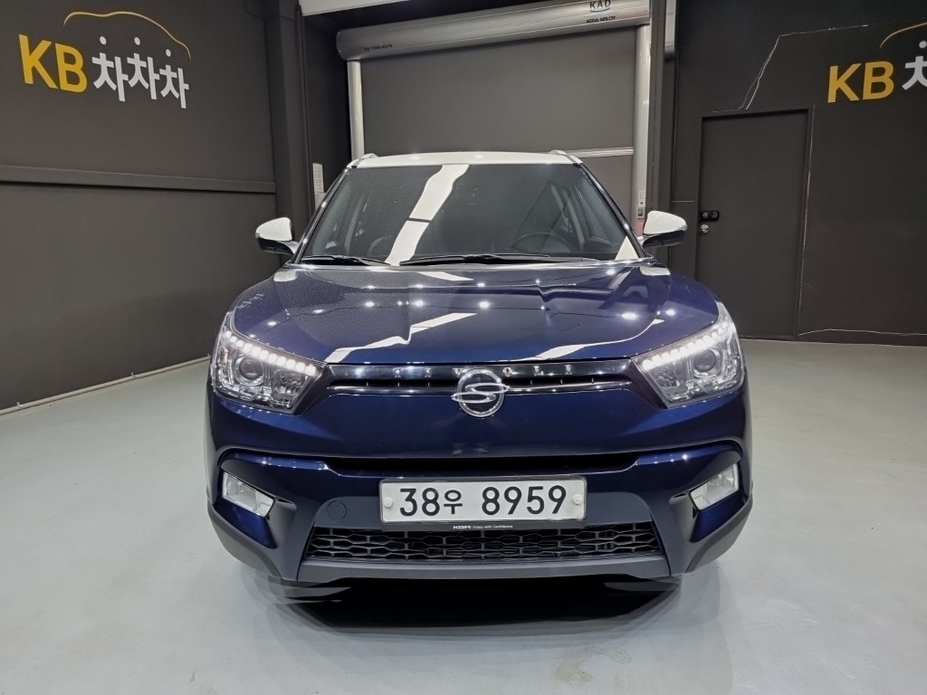 SSANGYONG TIVOLI 2015