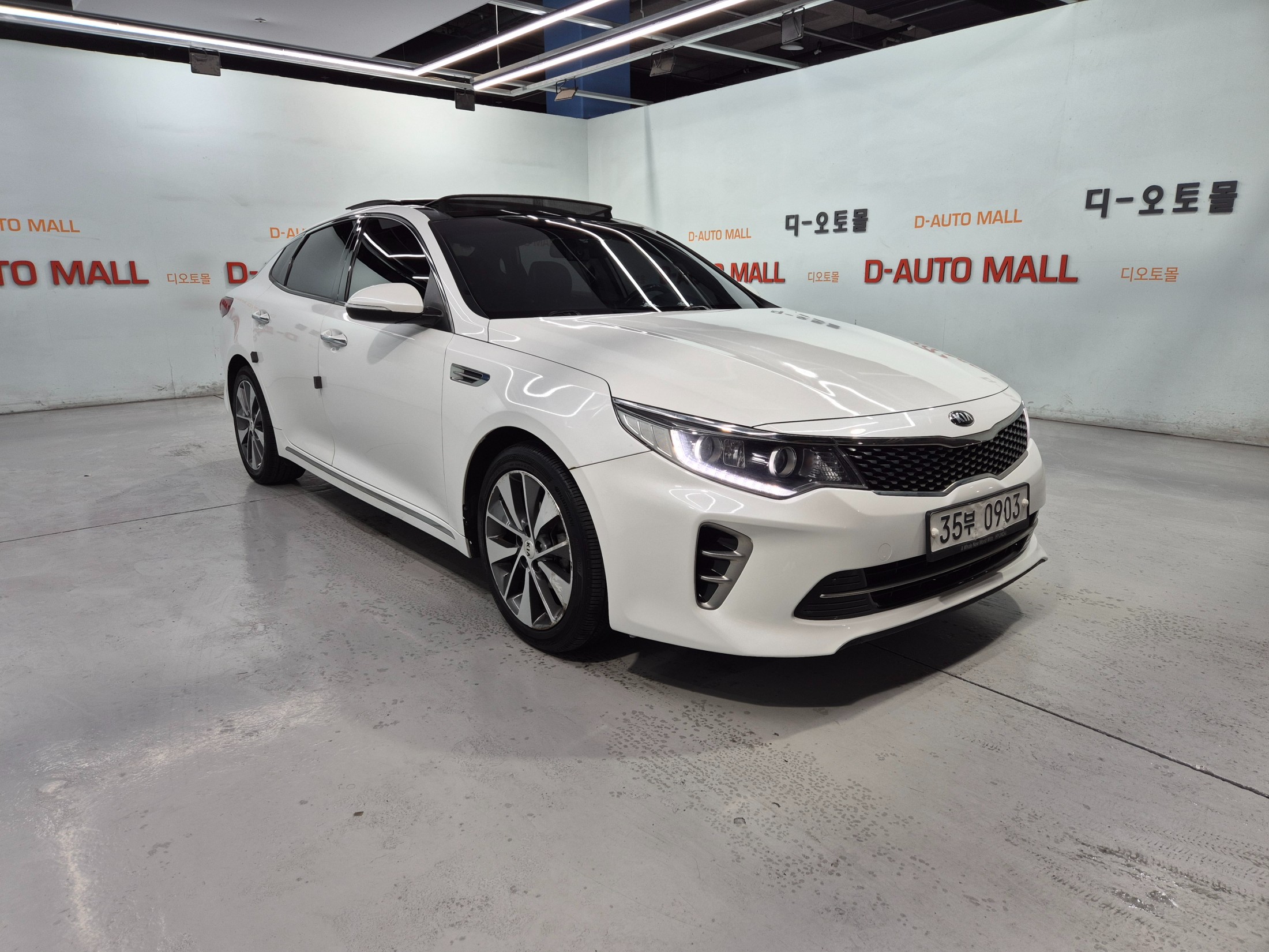 KIA K5 photo 3