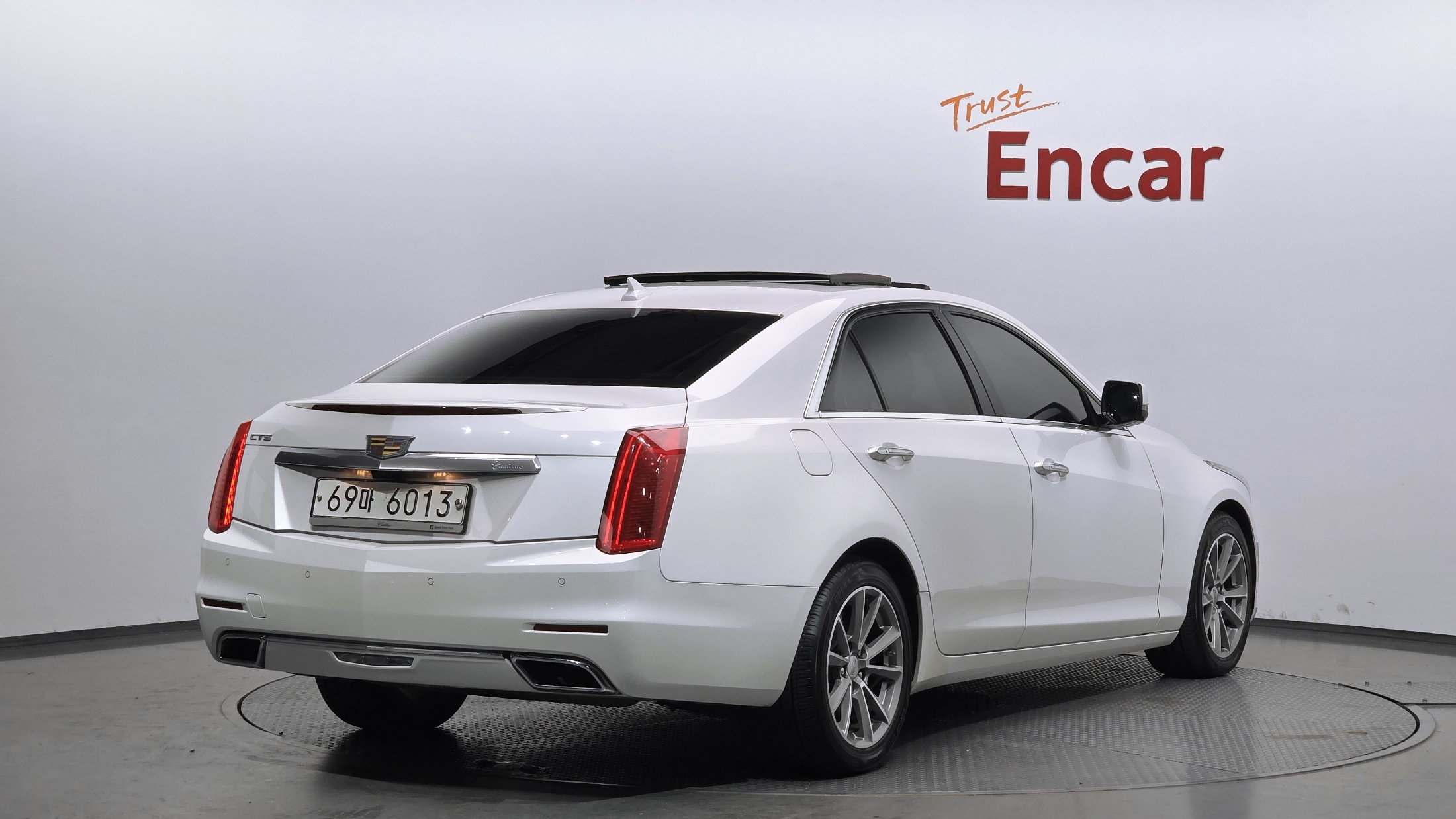 CADILLAC CTS photo 2