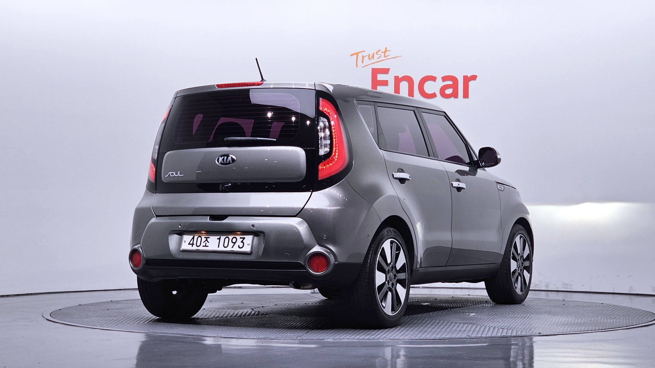 KIA SOUL photo 2
