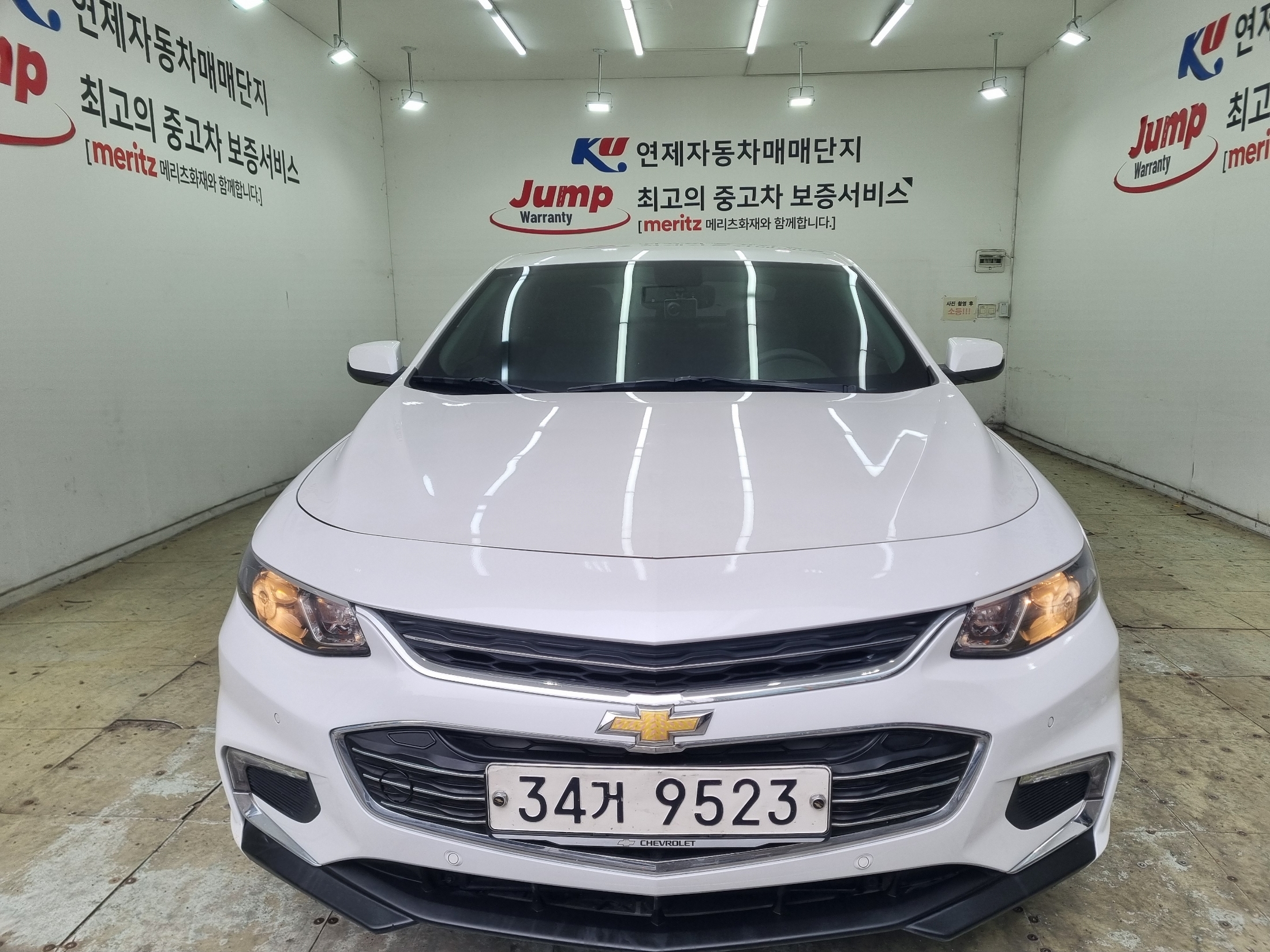 CHEVROLET MALIBU photo 2