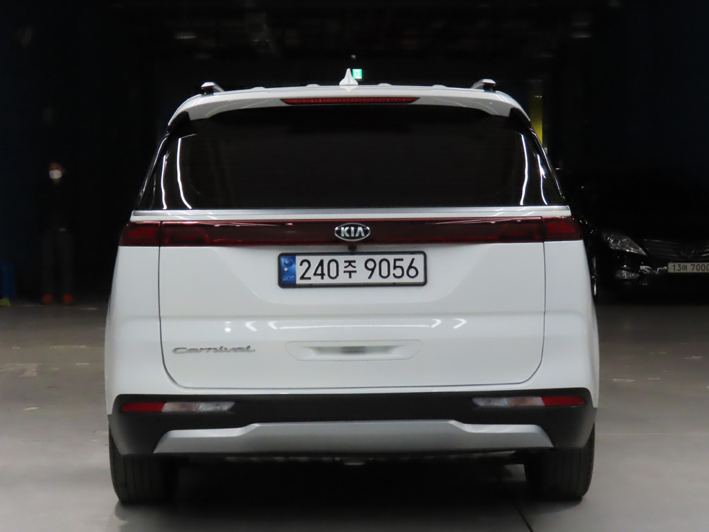 Mazda Bongo rear view