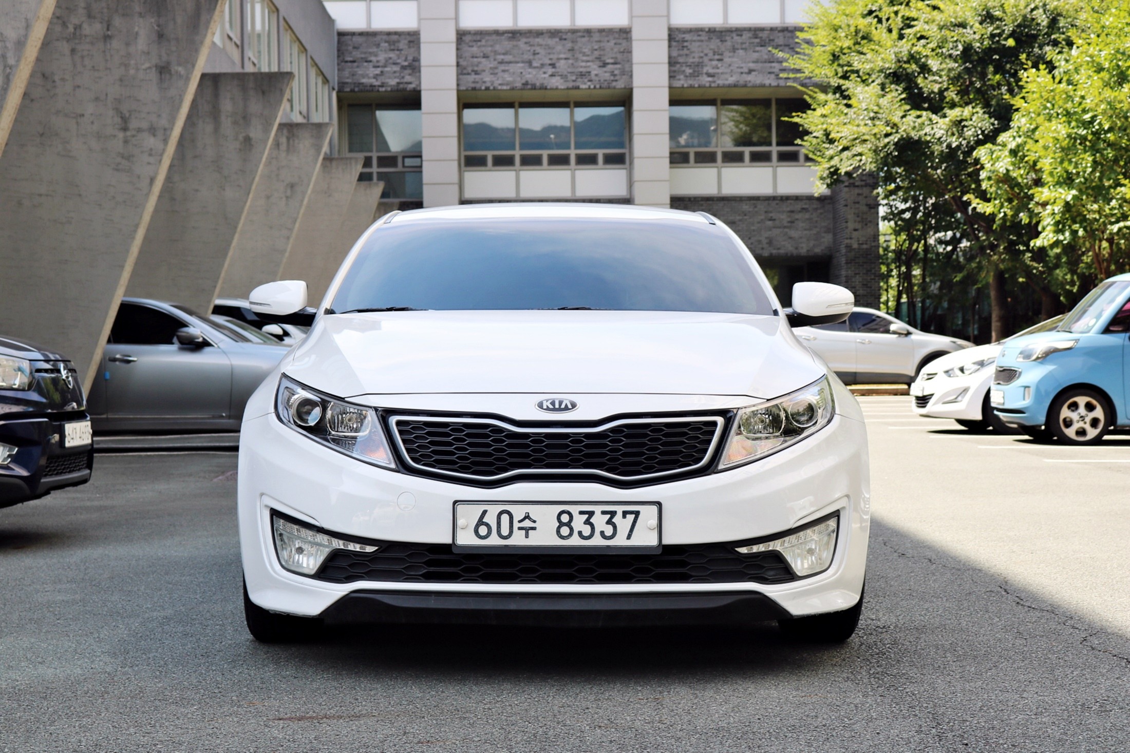 KIA K5 photo 2