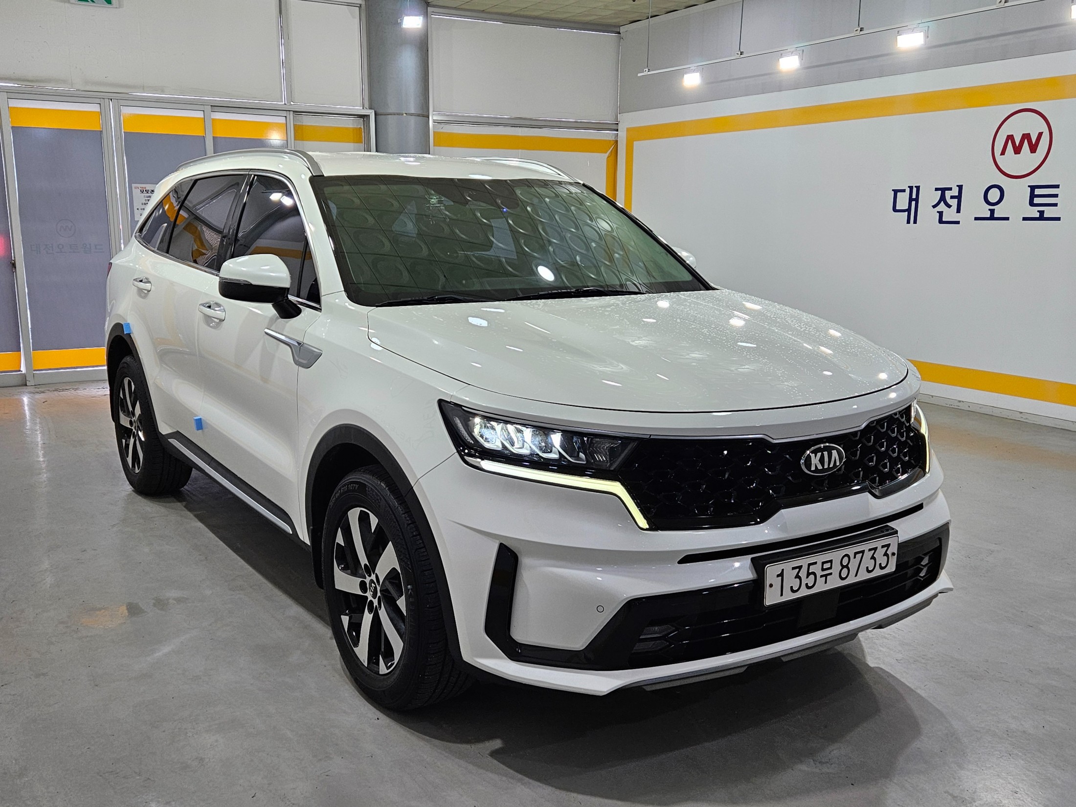 KIA SORENTO photo 3