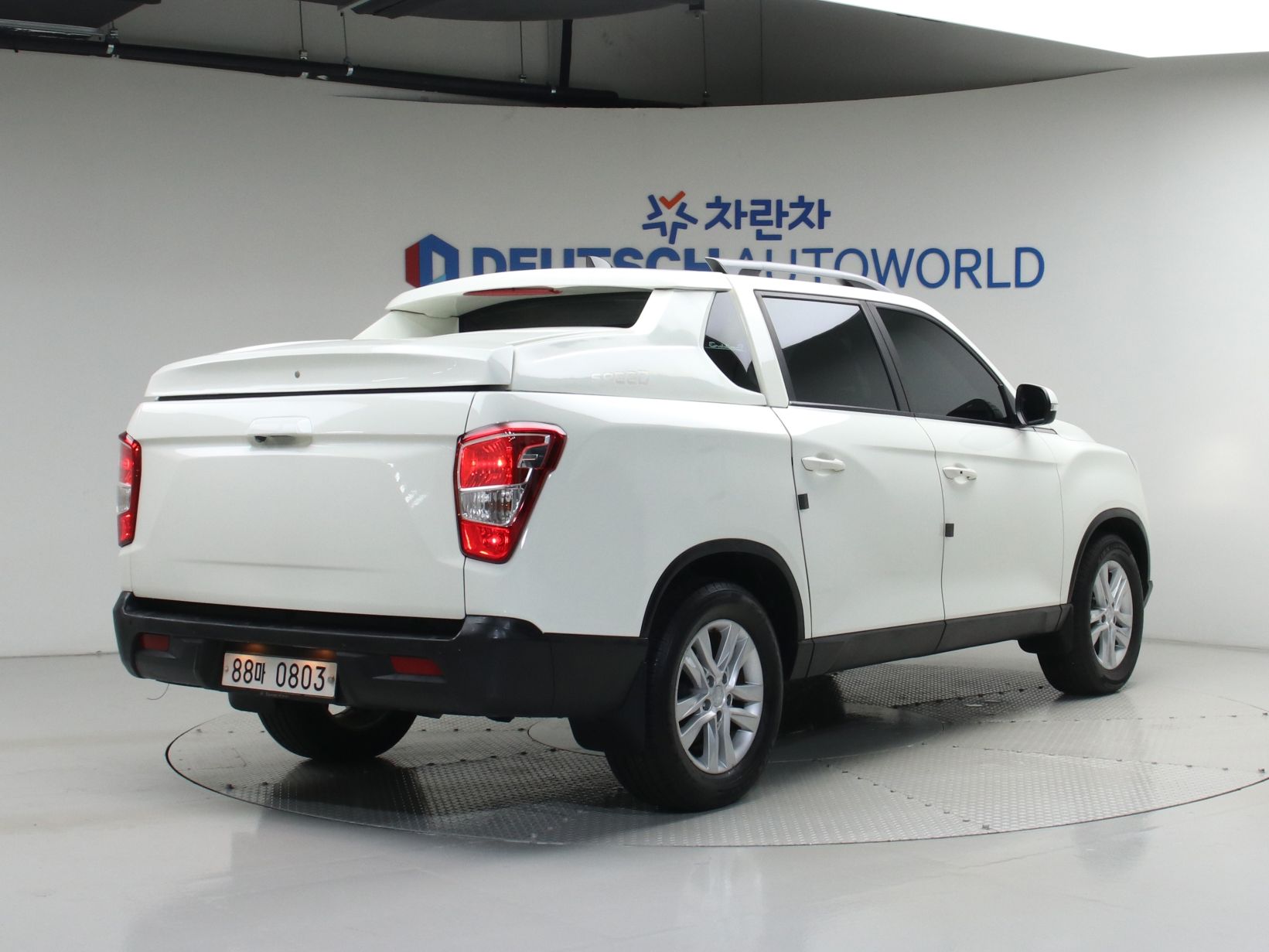 SSANGYONG REXTON photo 2