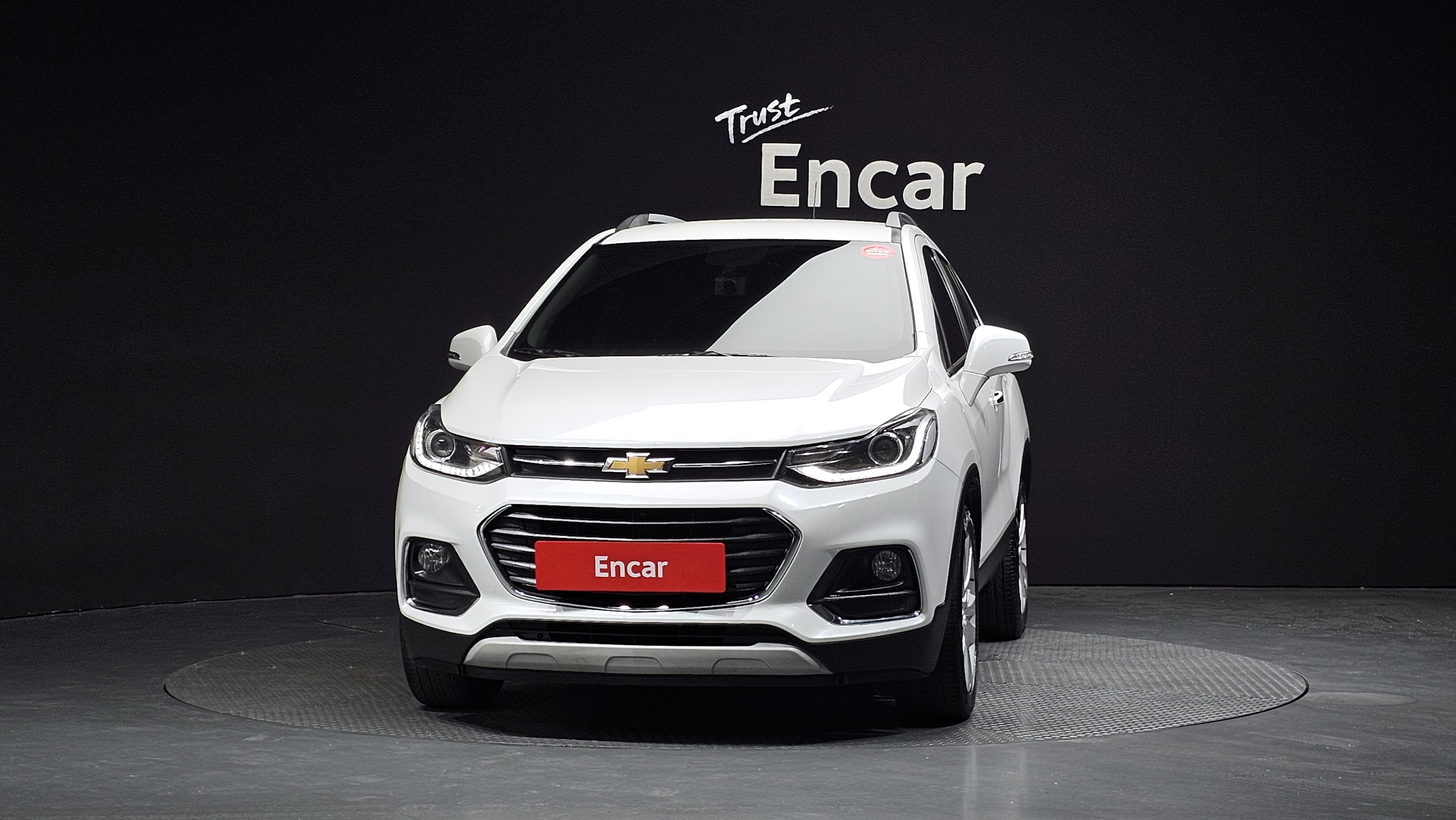CHEVROLET TRAX photo 3