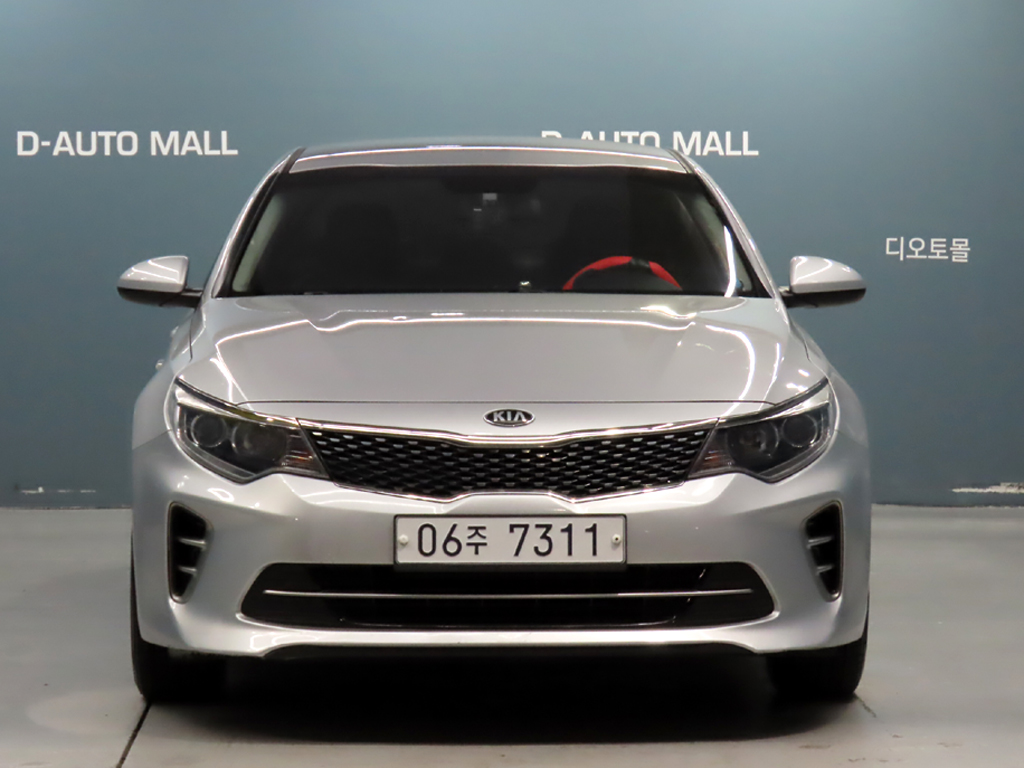 KIA K5 photo 2