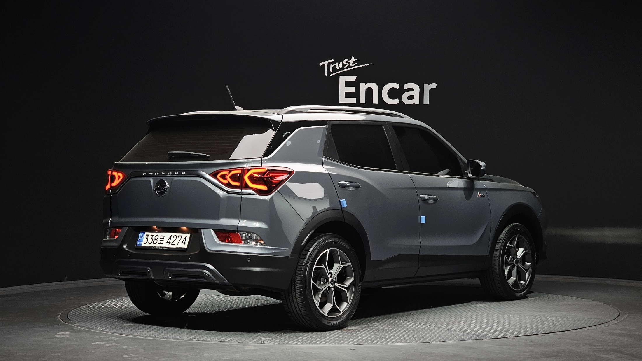 SSANGYONG KORANDO photo 2