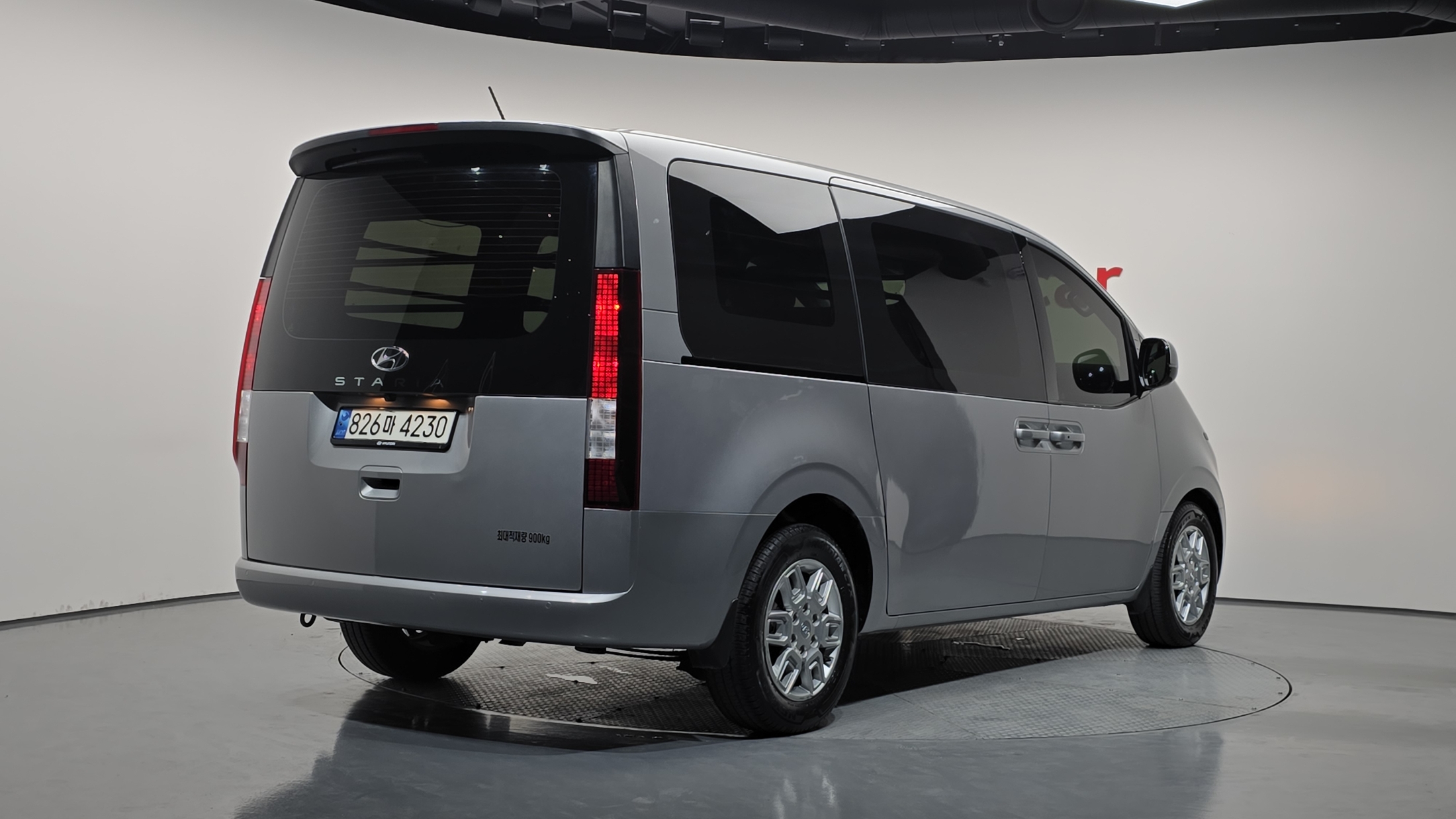 Mazda Bongo front view