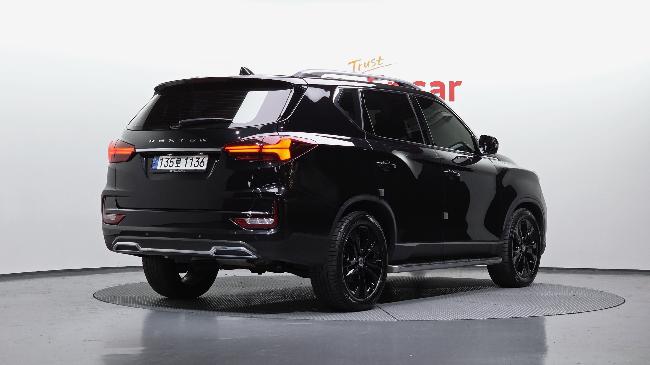 SSANGYONG REXTON photo 2