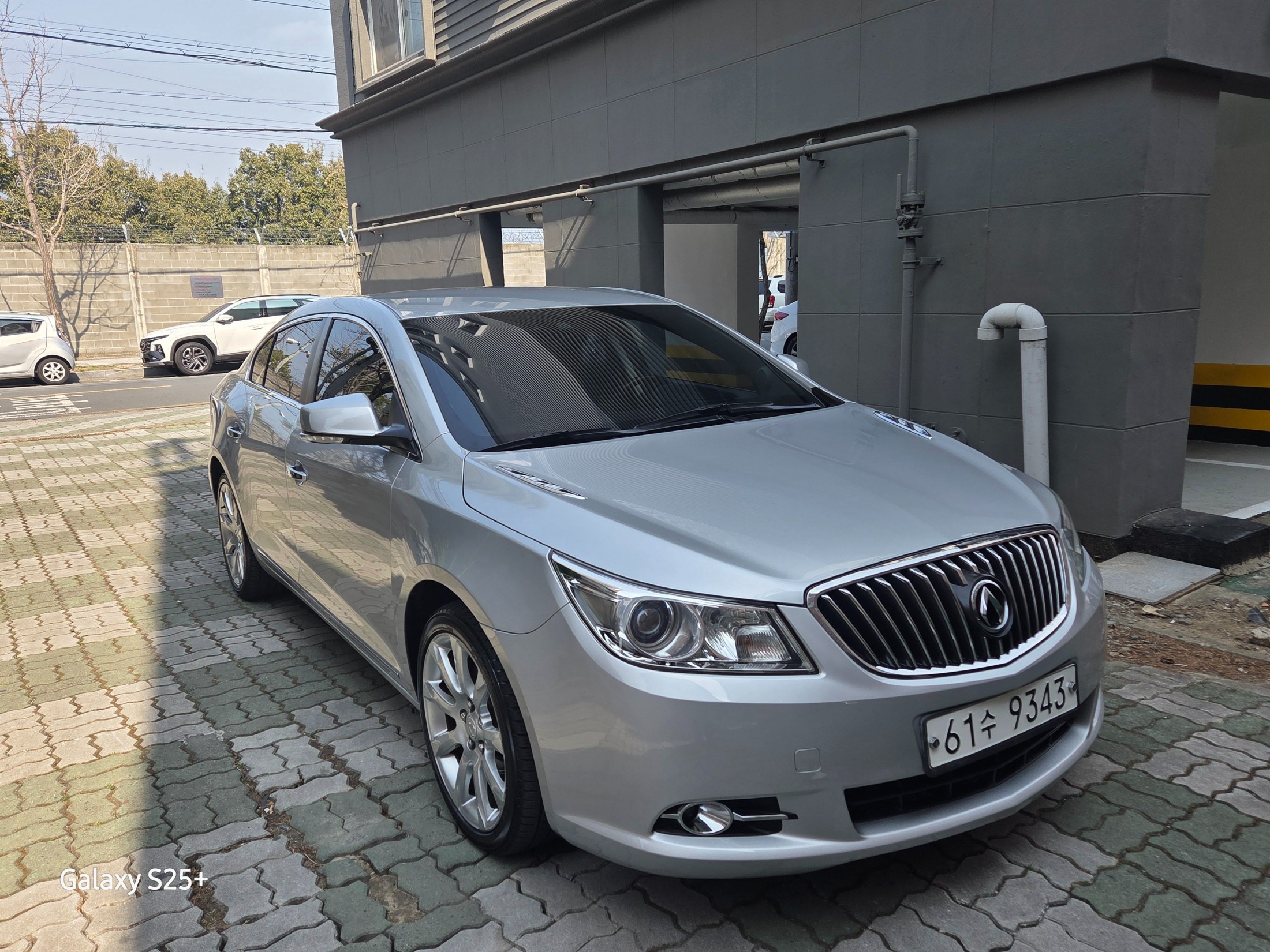 CHEVROLET ALPHEON photo 3