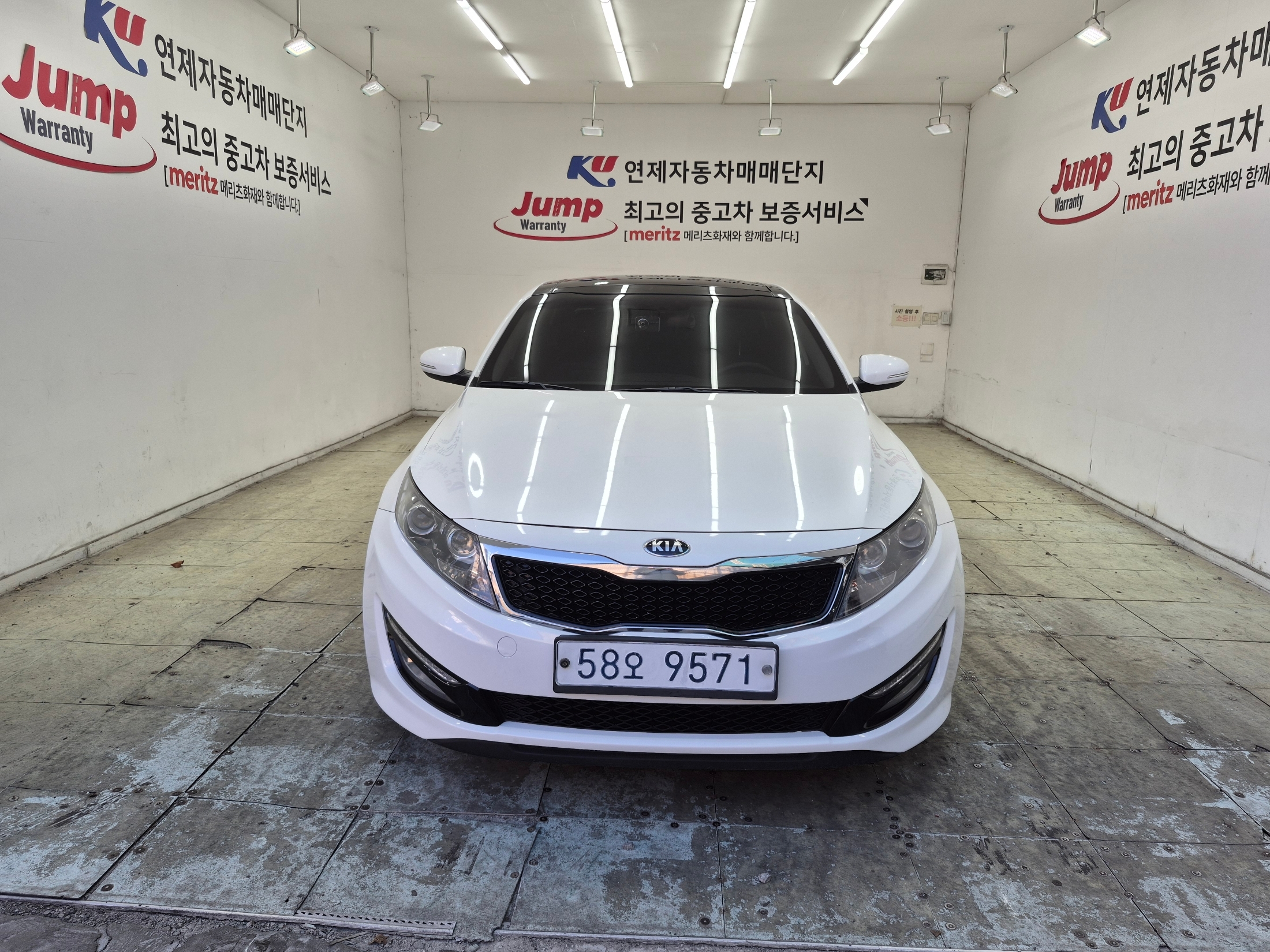 KIA K5 photo 2