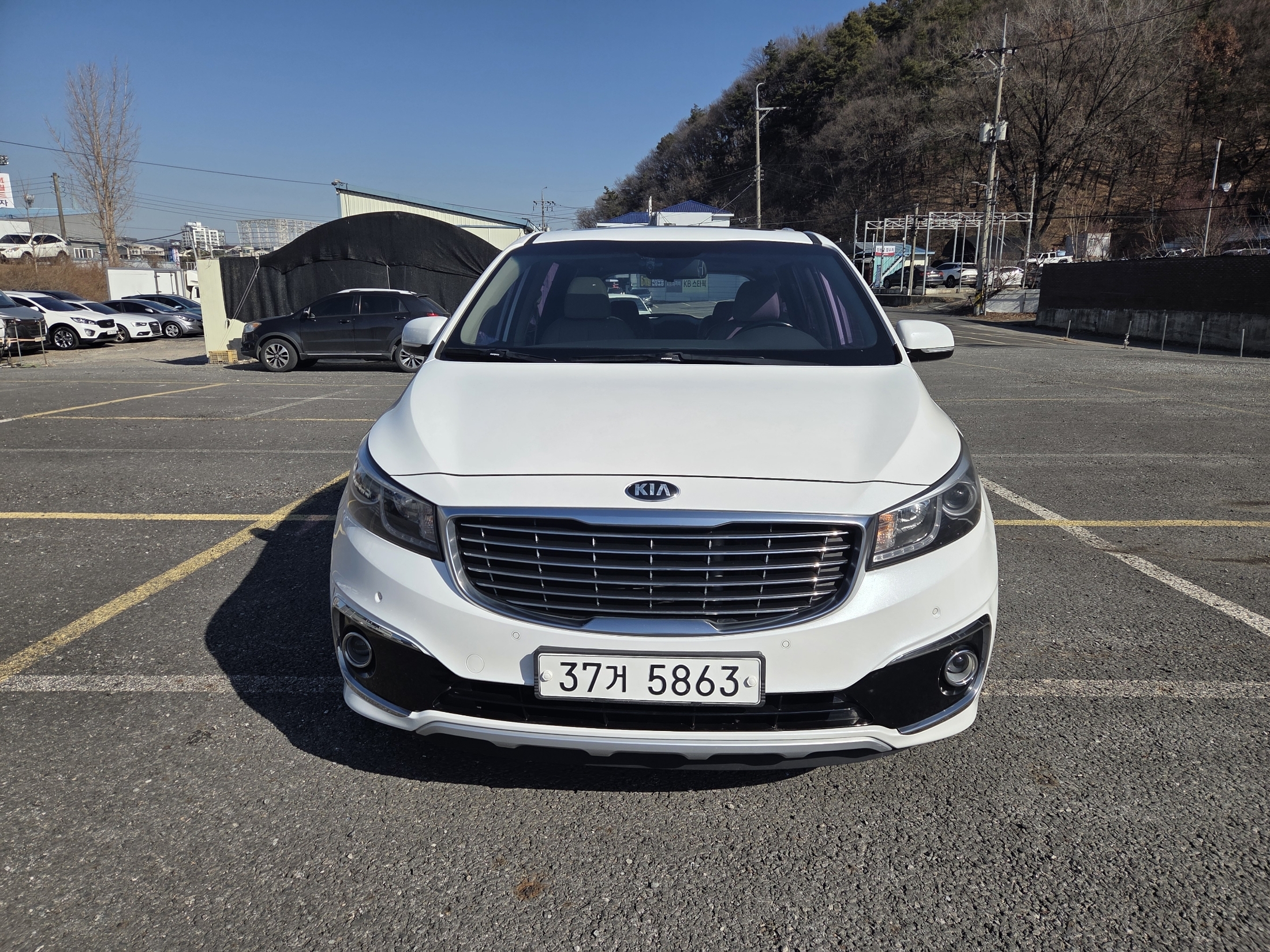 KIA CARNIVAL
