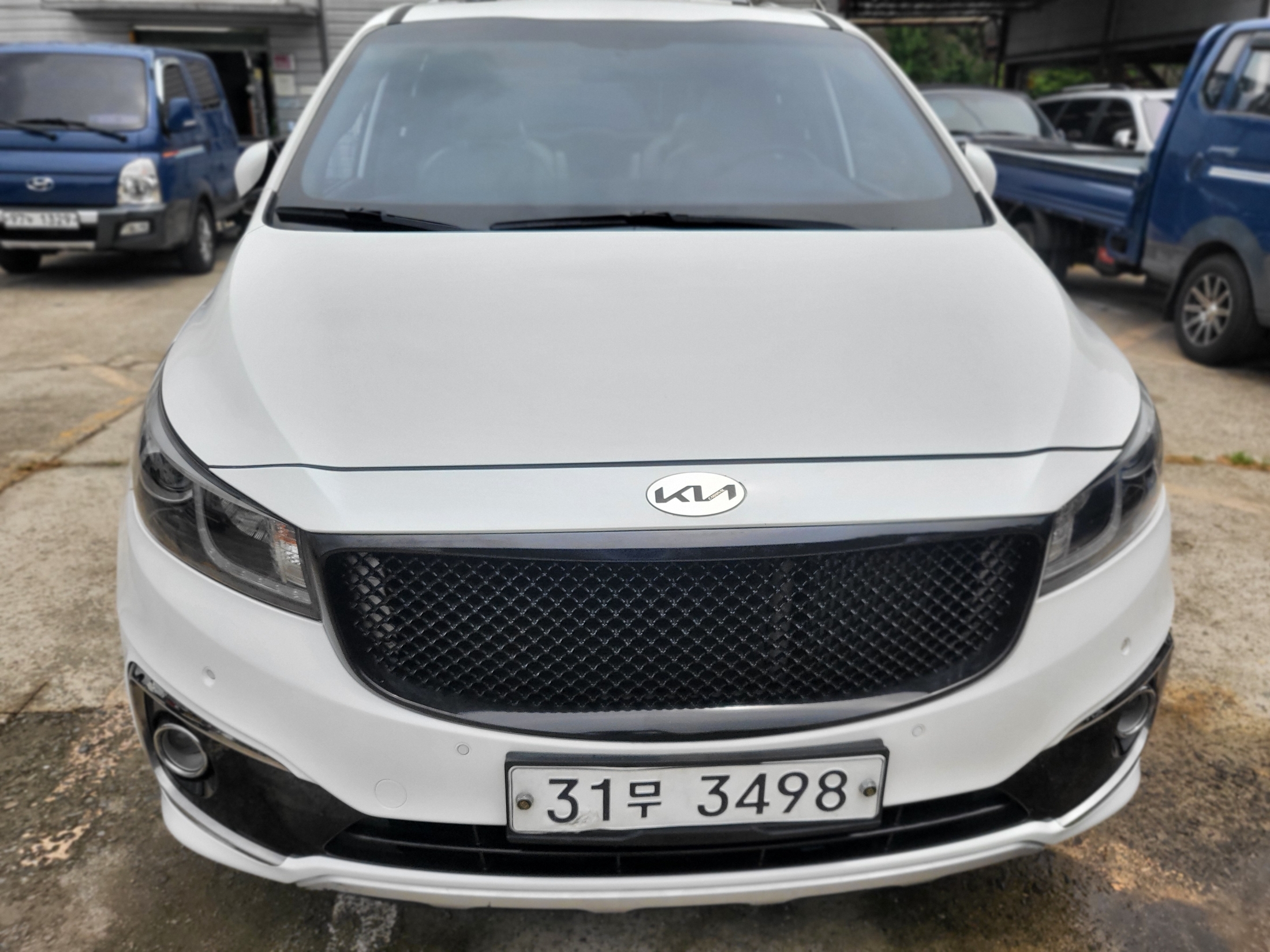 KIA CARNIVAL