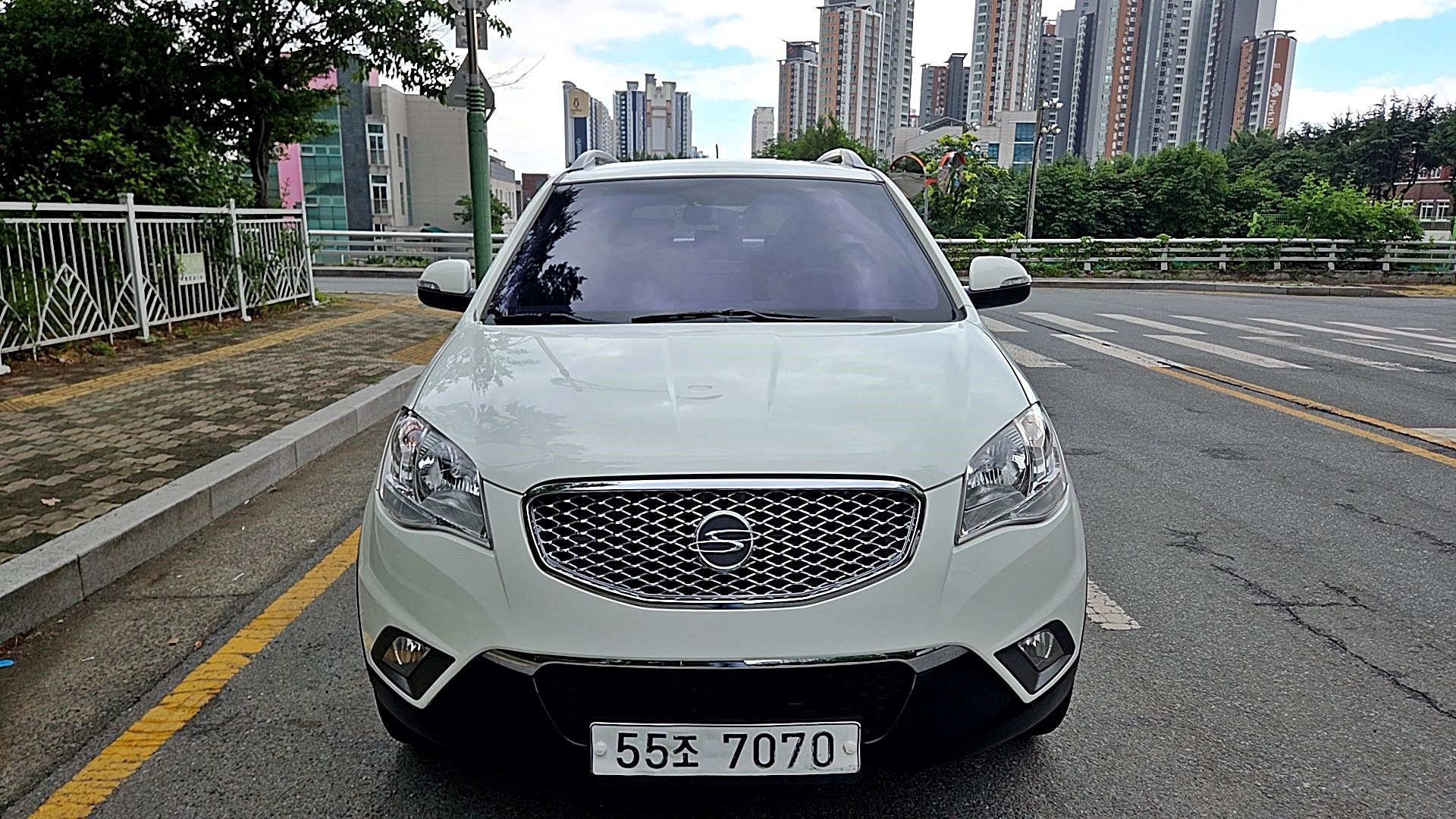 SSANGYONG KORANDO photo 2