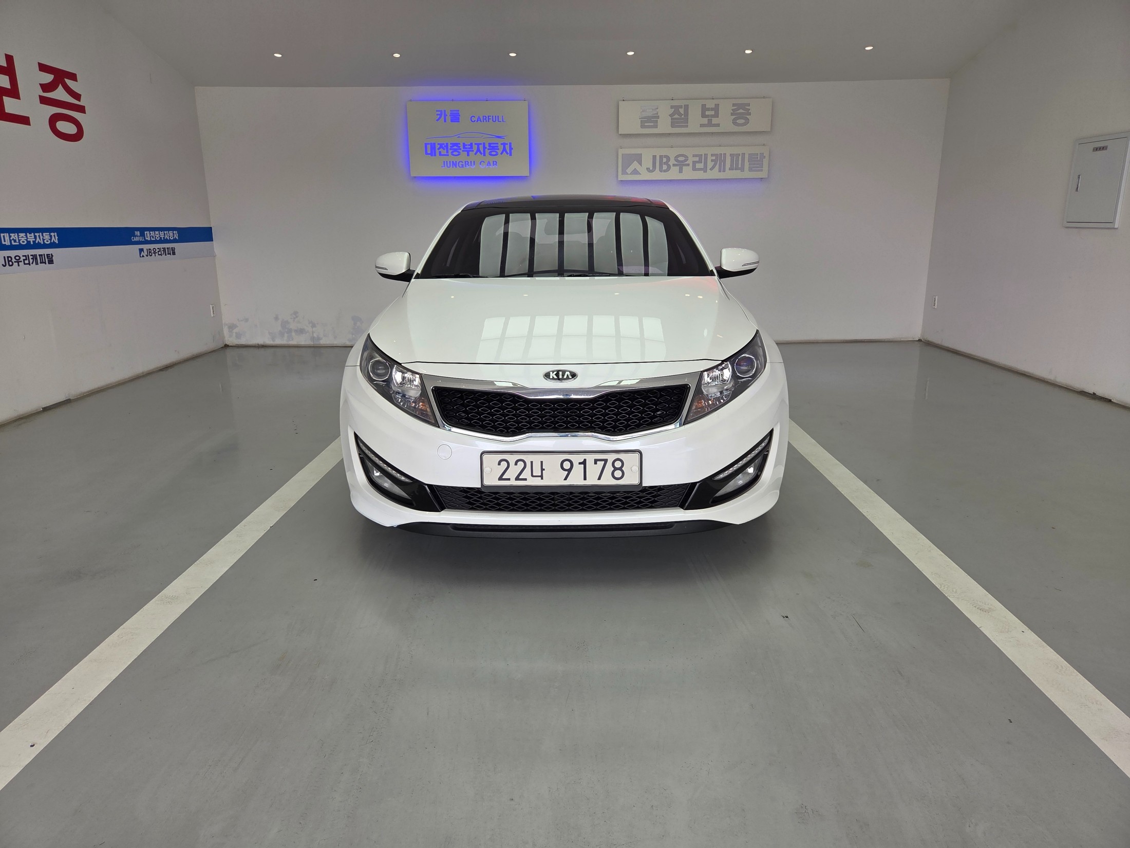 KIA K5 photo 2