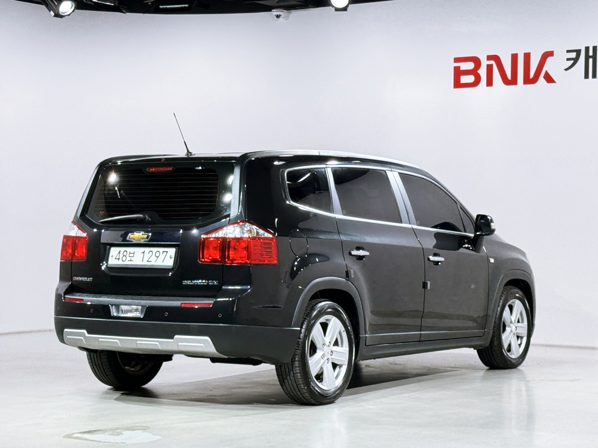 Mazda Bongo front view