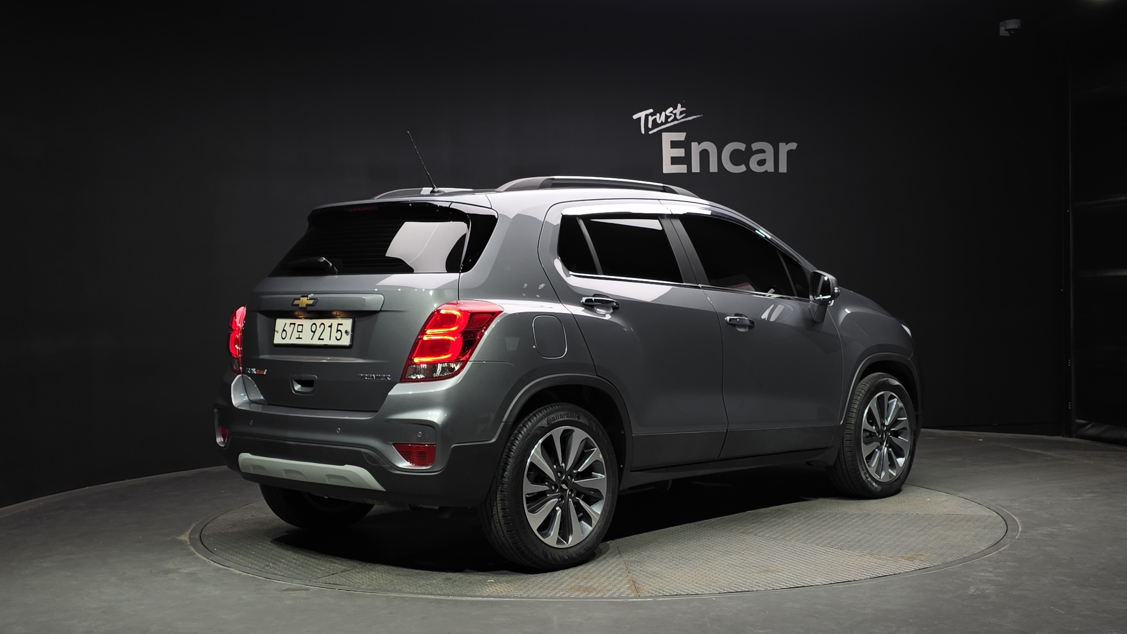 CHEVROLET TRAX photo 2