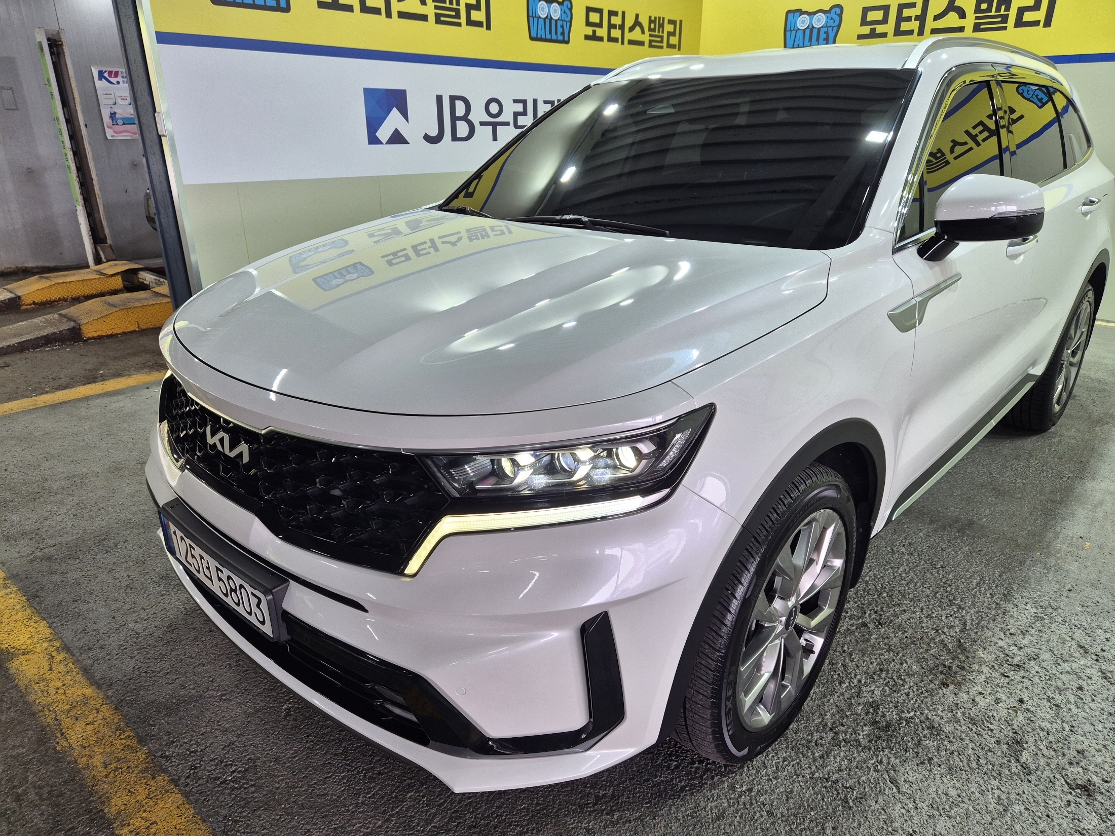 KIA SORENTO photo 2