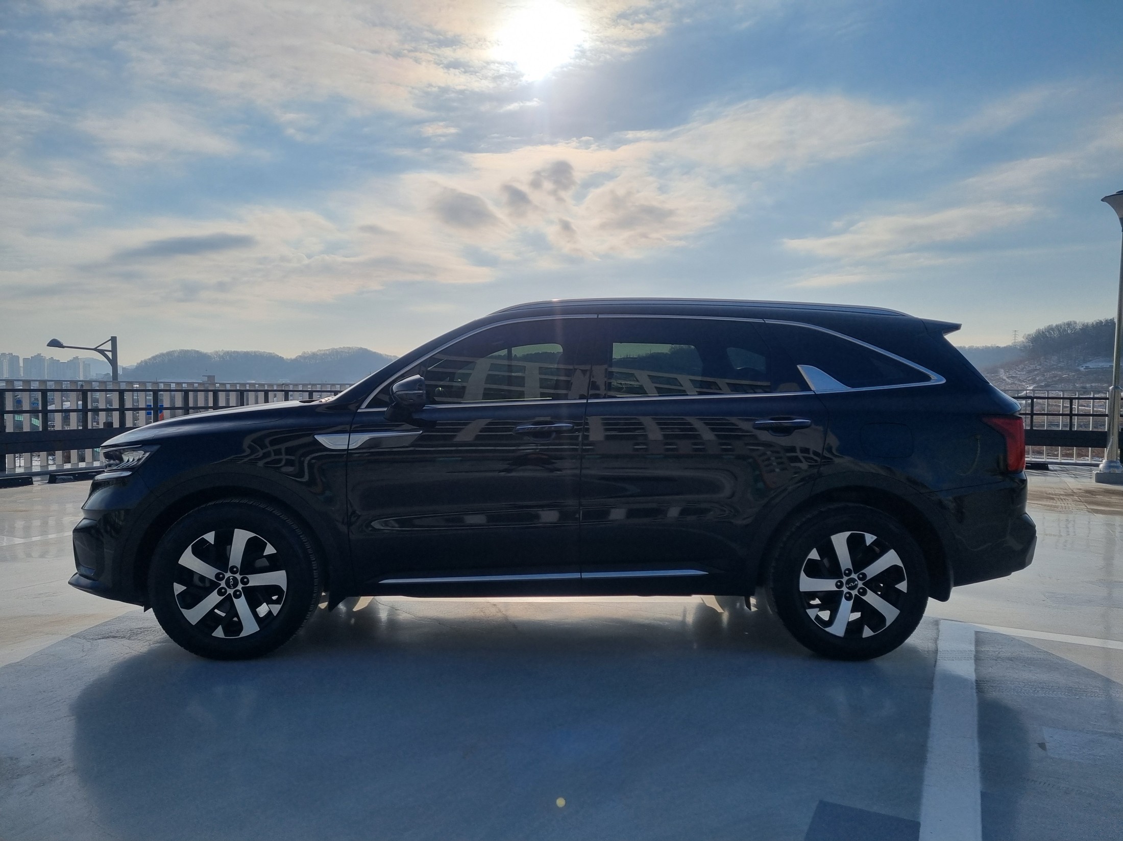 KIA SORENTO photo 2