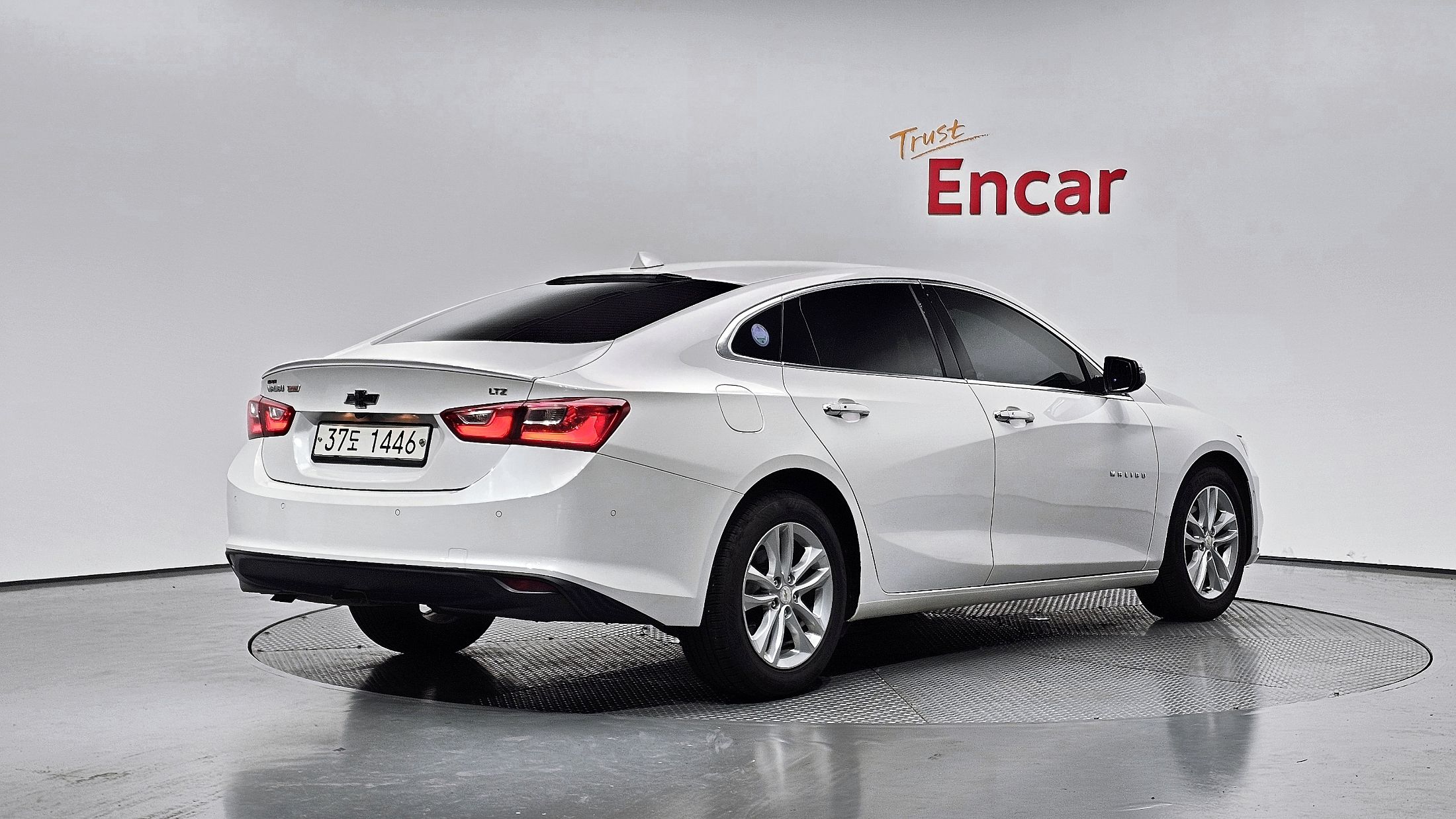 CHEVROLET MALIBU photo 2