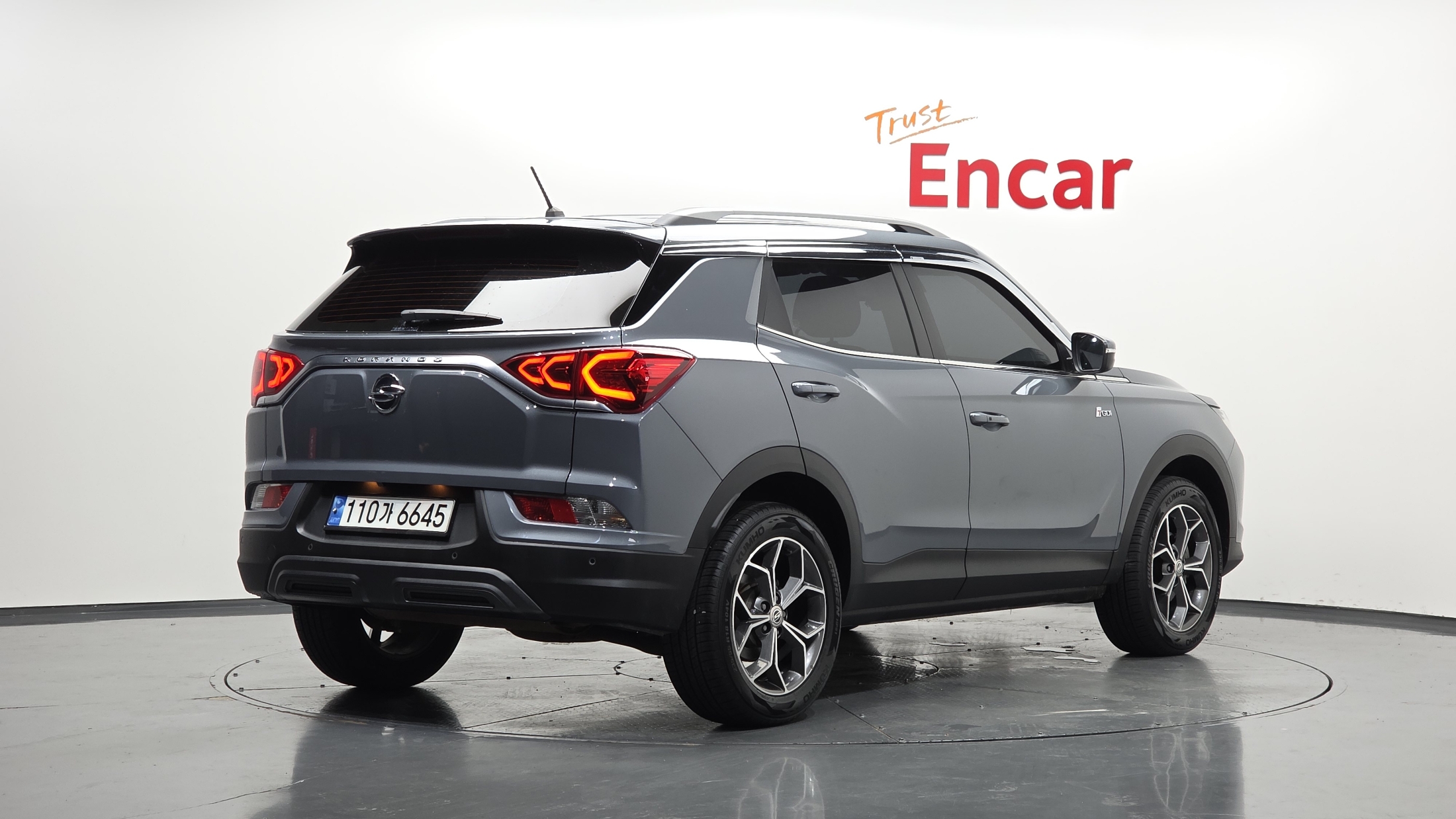 SSANGYONG KORANDO photo 2