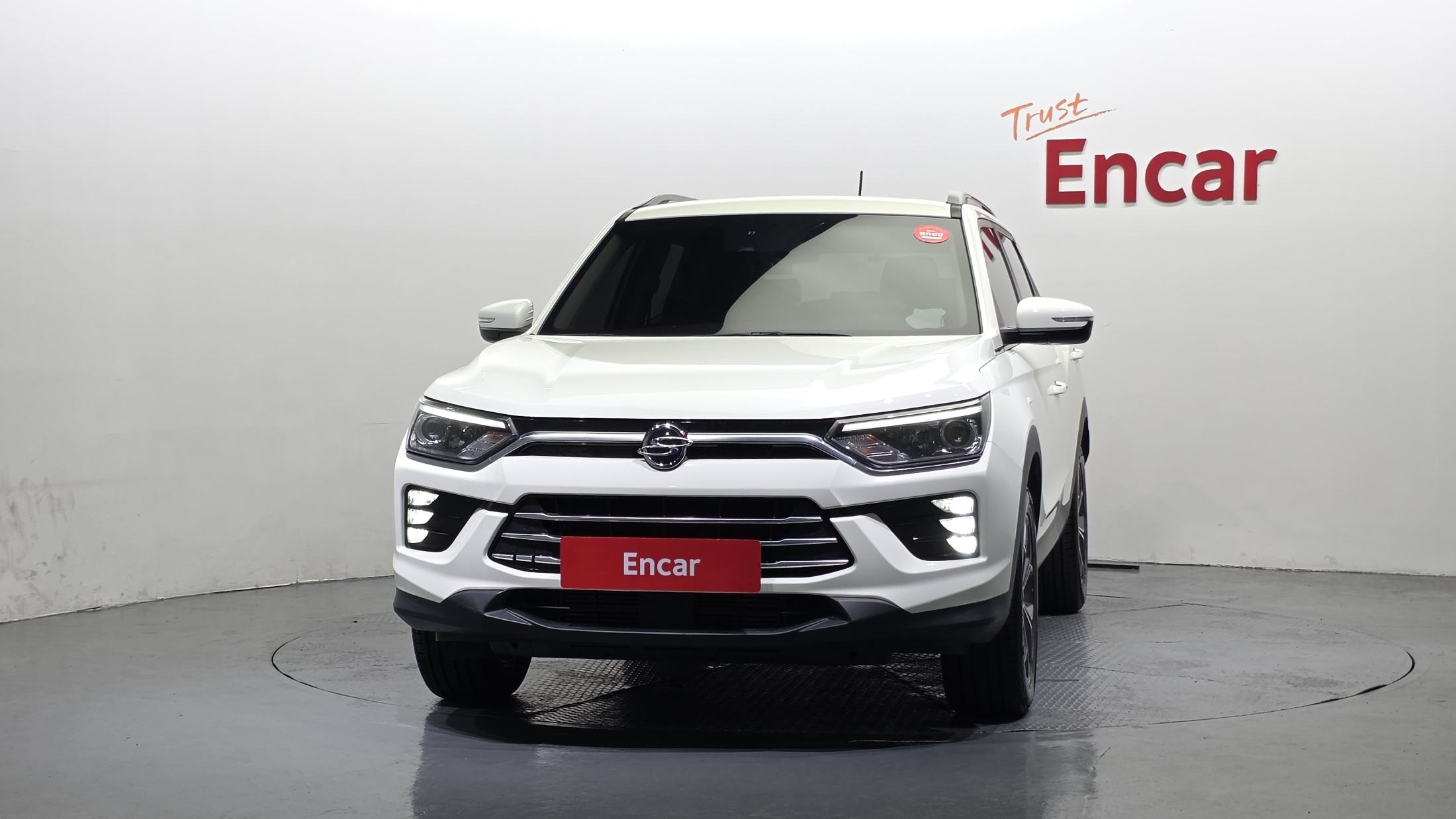 SSANGYONG KORANDO photo 3