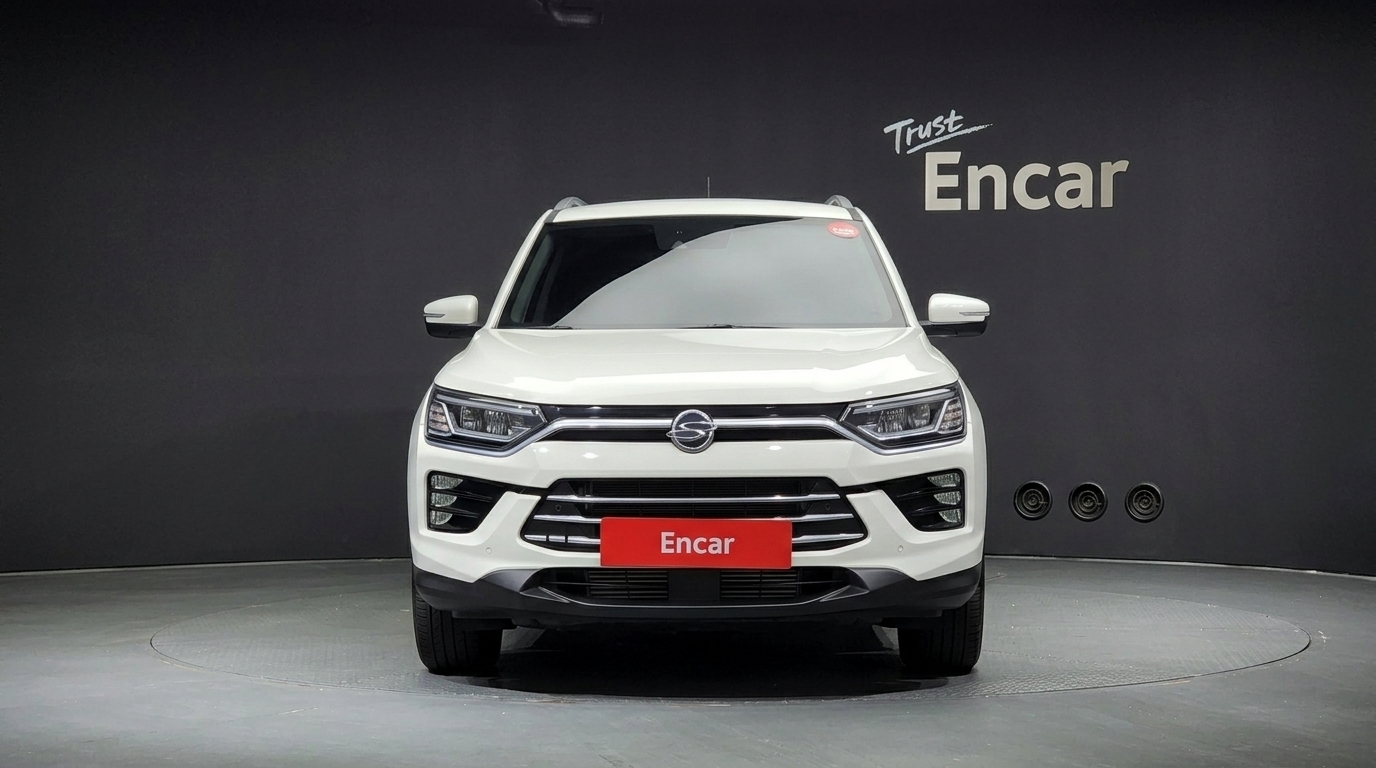 SSANGYONG KORANDO photo 3