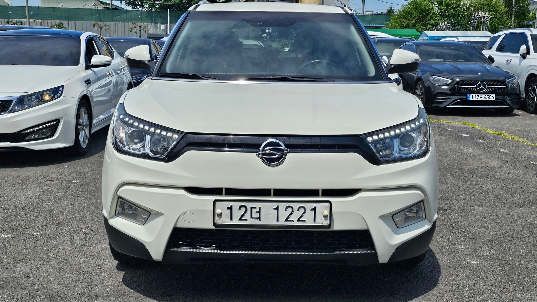 SSANGYONG TIVOLI 2015