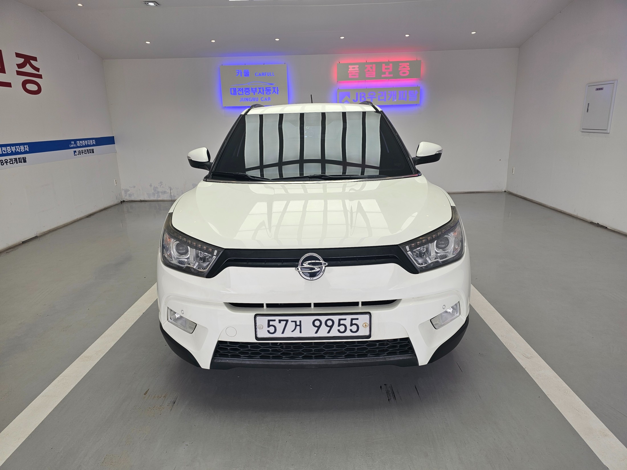 SSANGYONG TIVOLI 2015