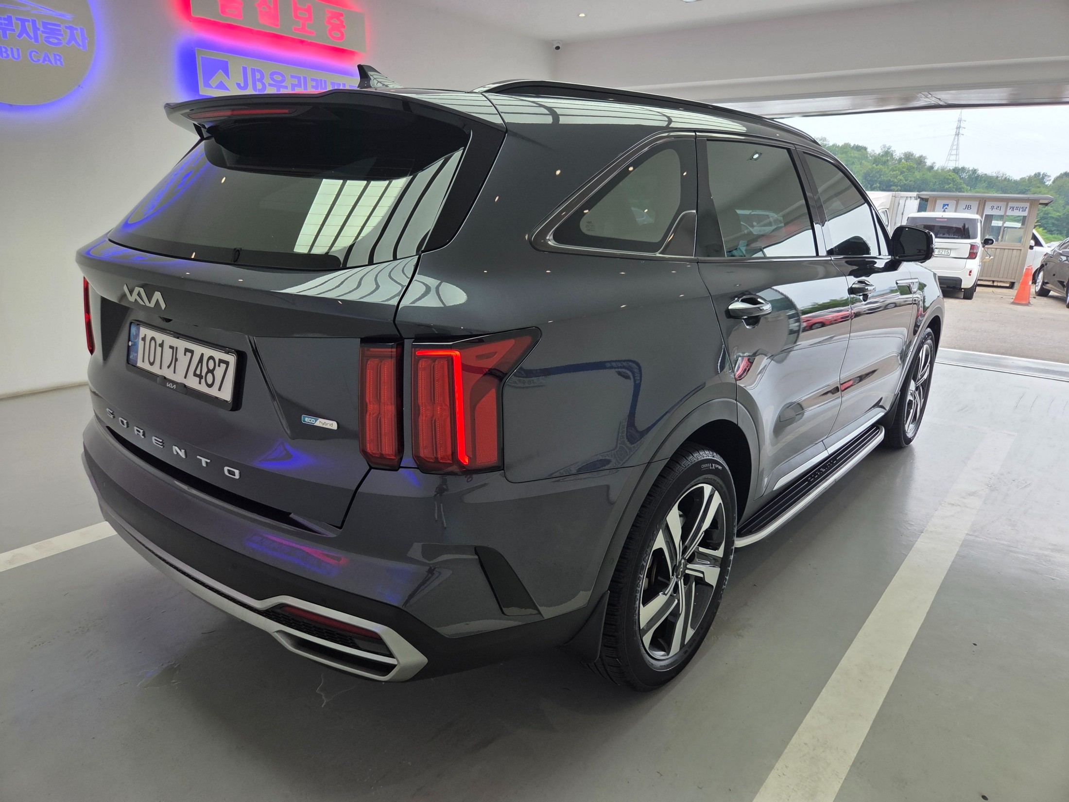 KIA SORENTO photo 2