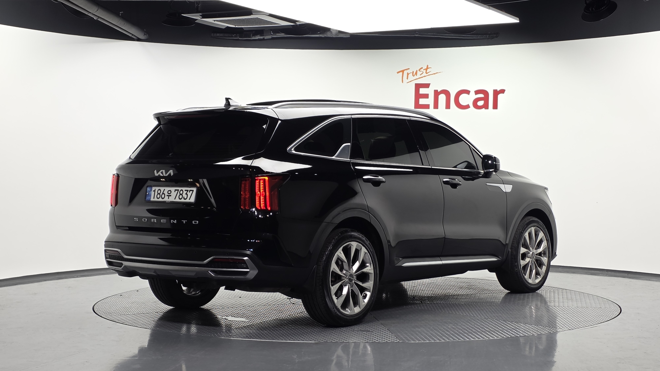KIA SORENTO photo 2