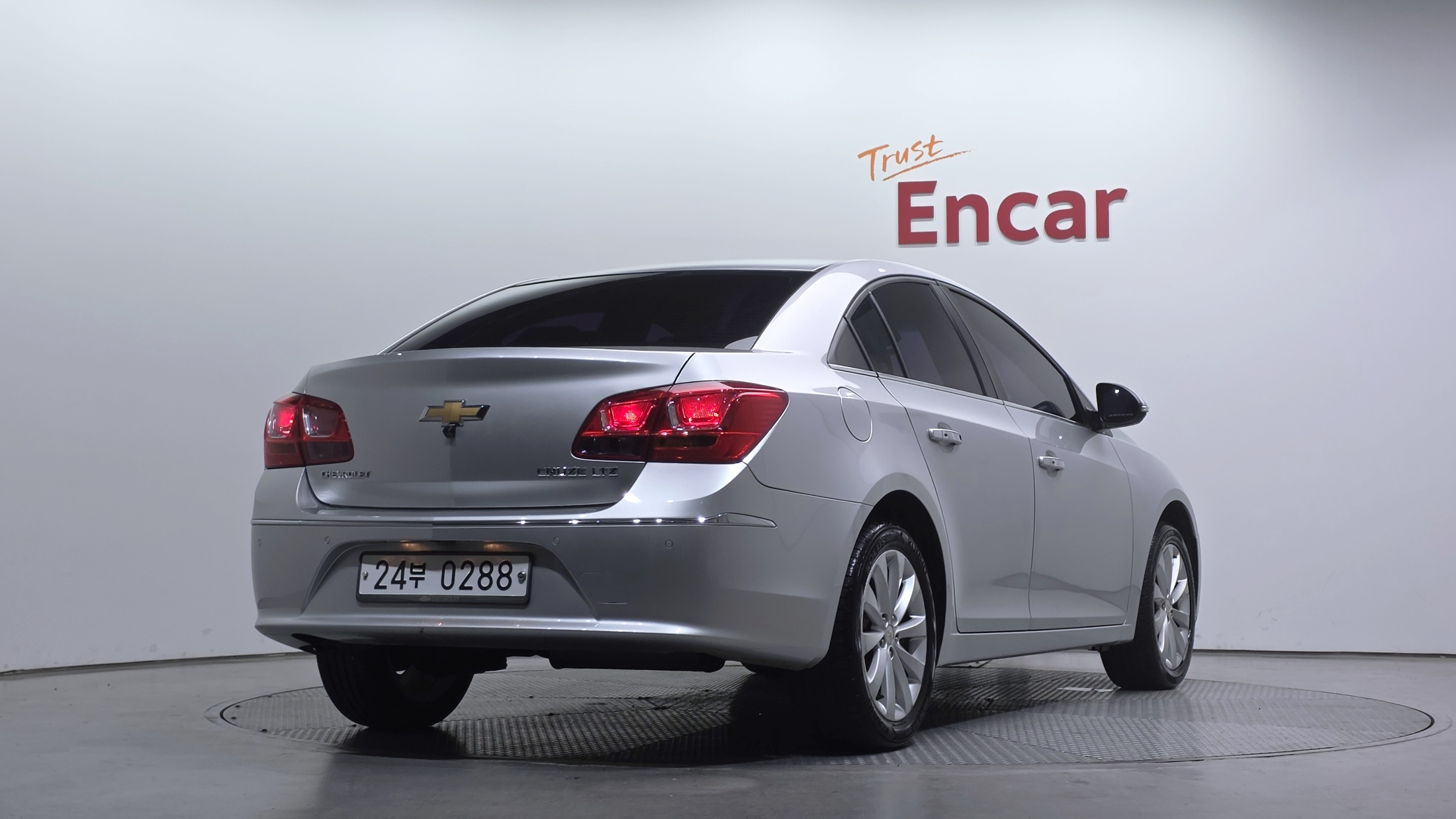 CHEVROLET CRUZE photo 3