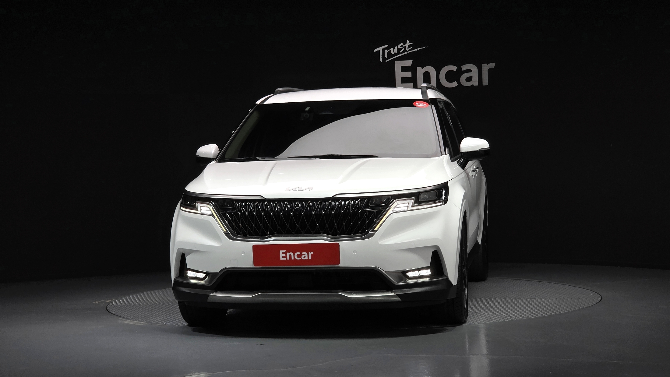 KIA CARNIVAL photo 3