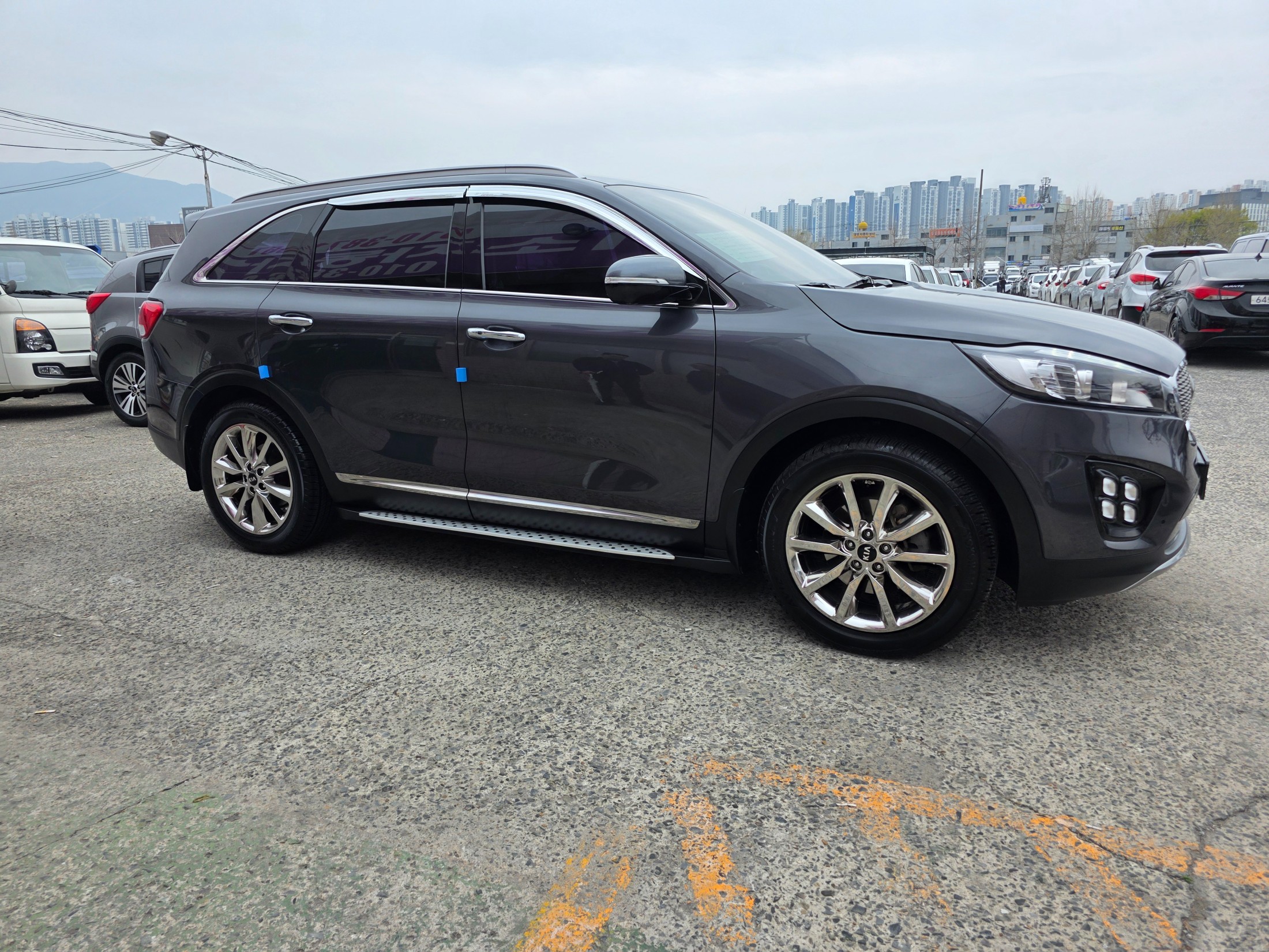 KIA SORENTO photo 2