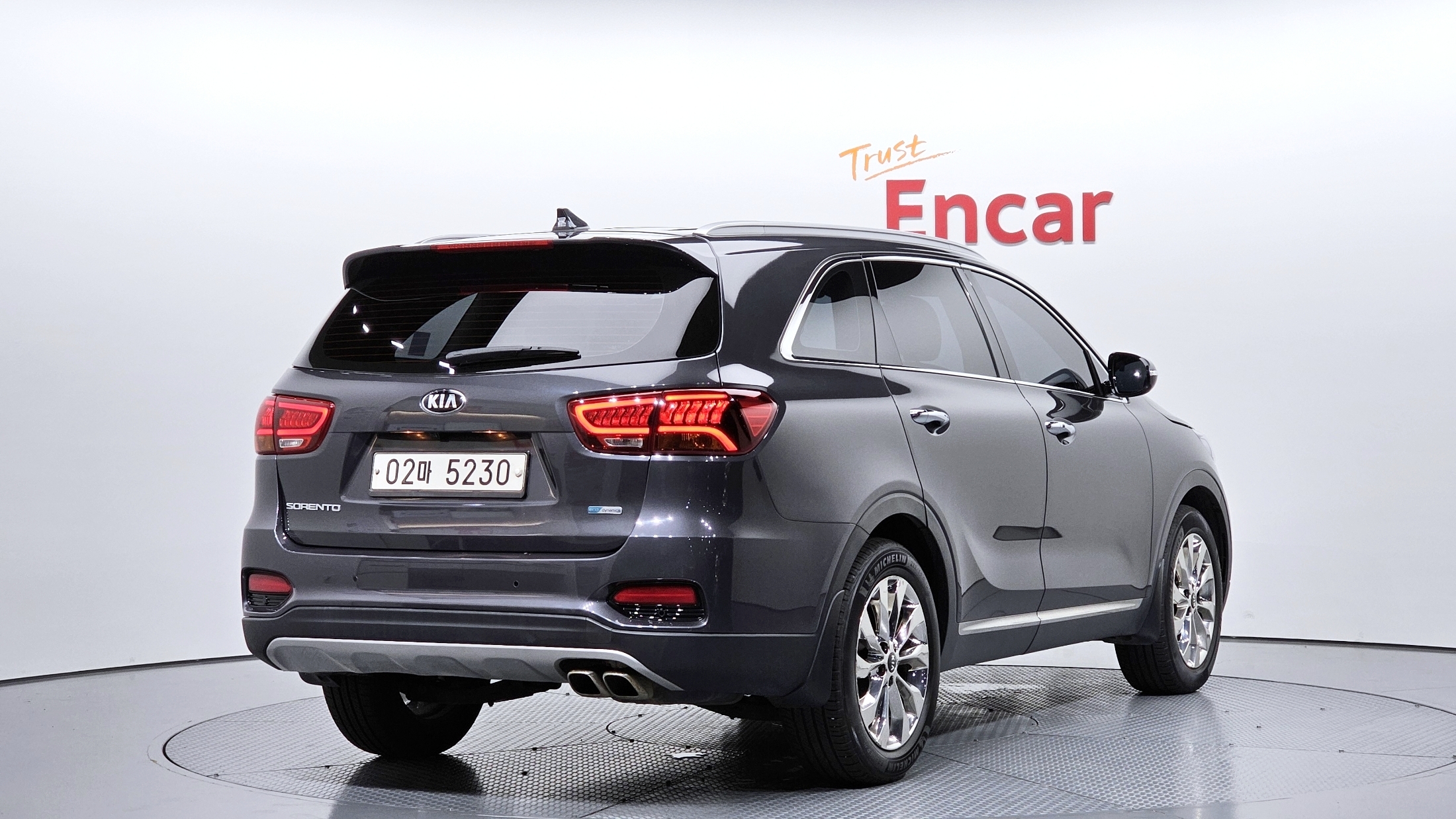 KIA SORENTO photo 2