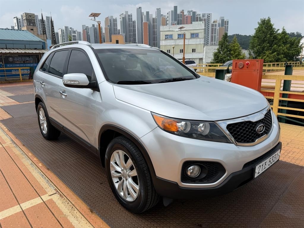 KIA SORENTO photo 3