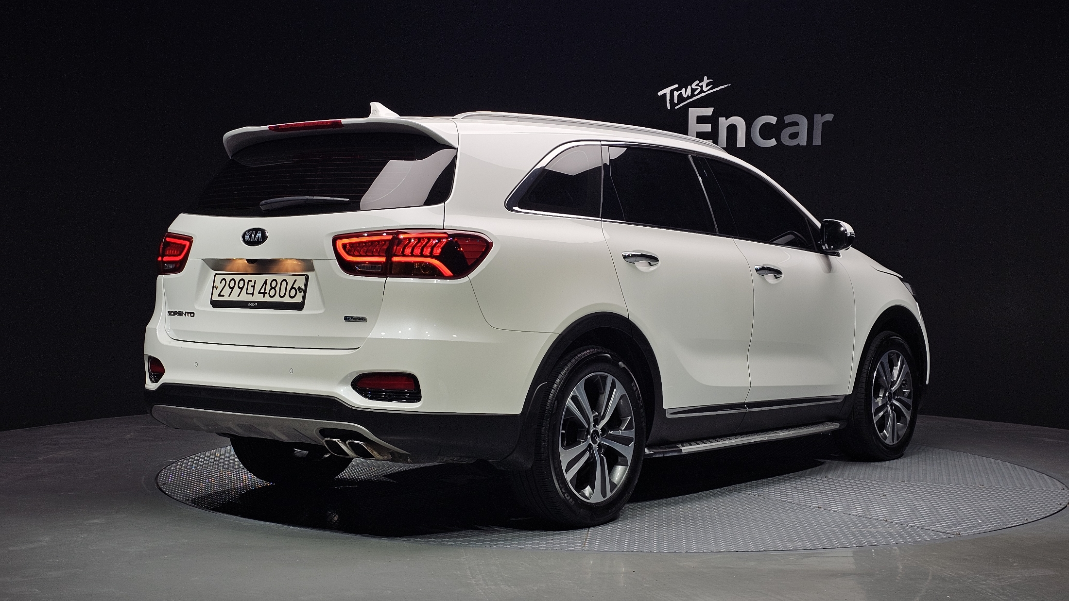 KIA SORENTO photo 2