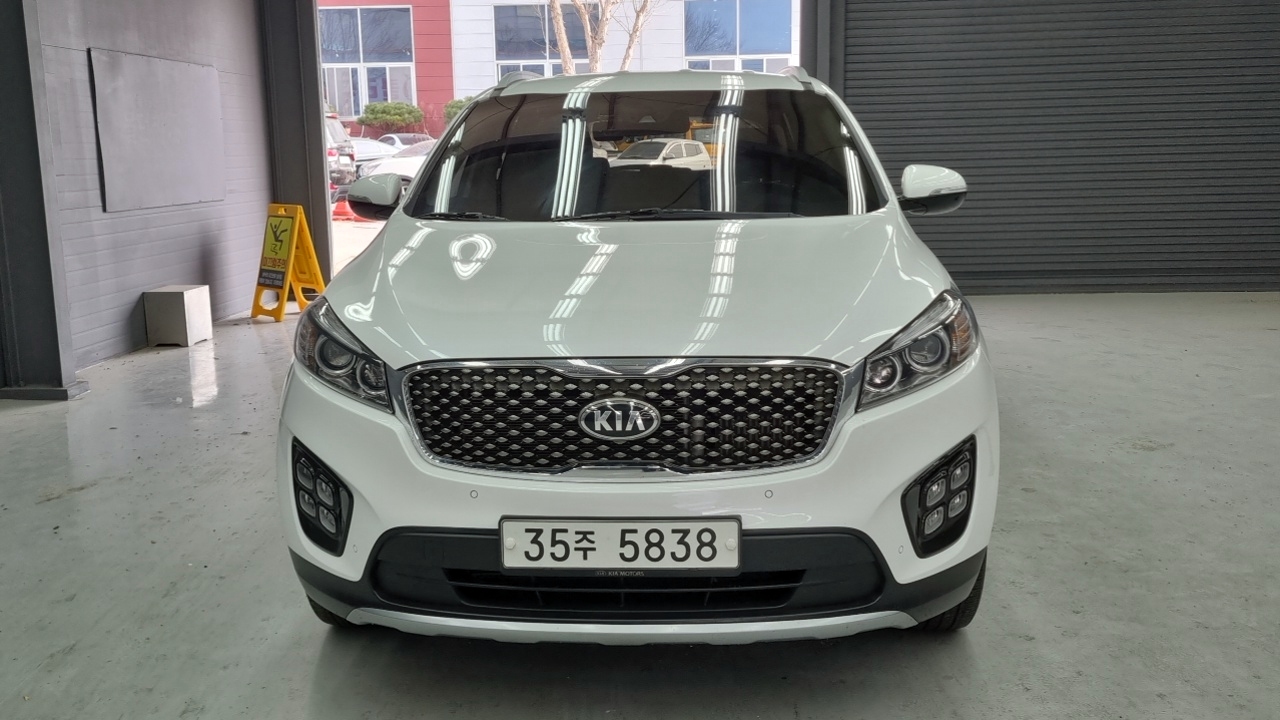 KIA SORENTO photo 3