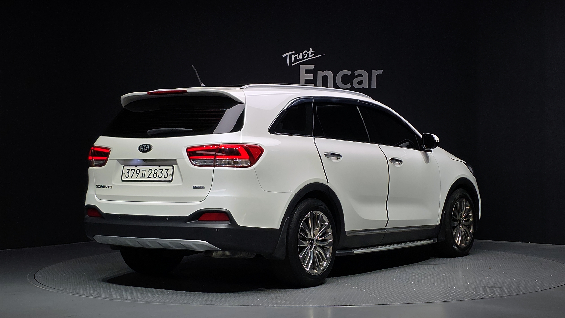 KIA SORENTO photo 2