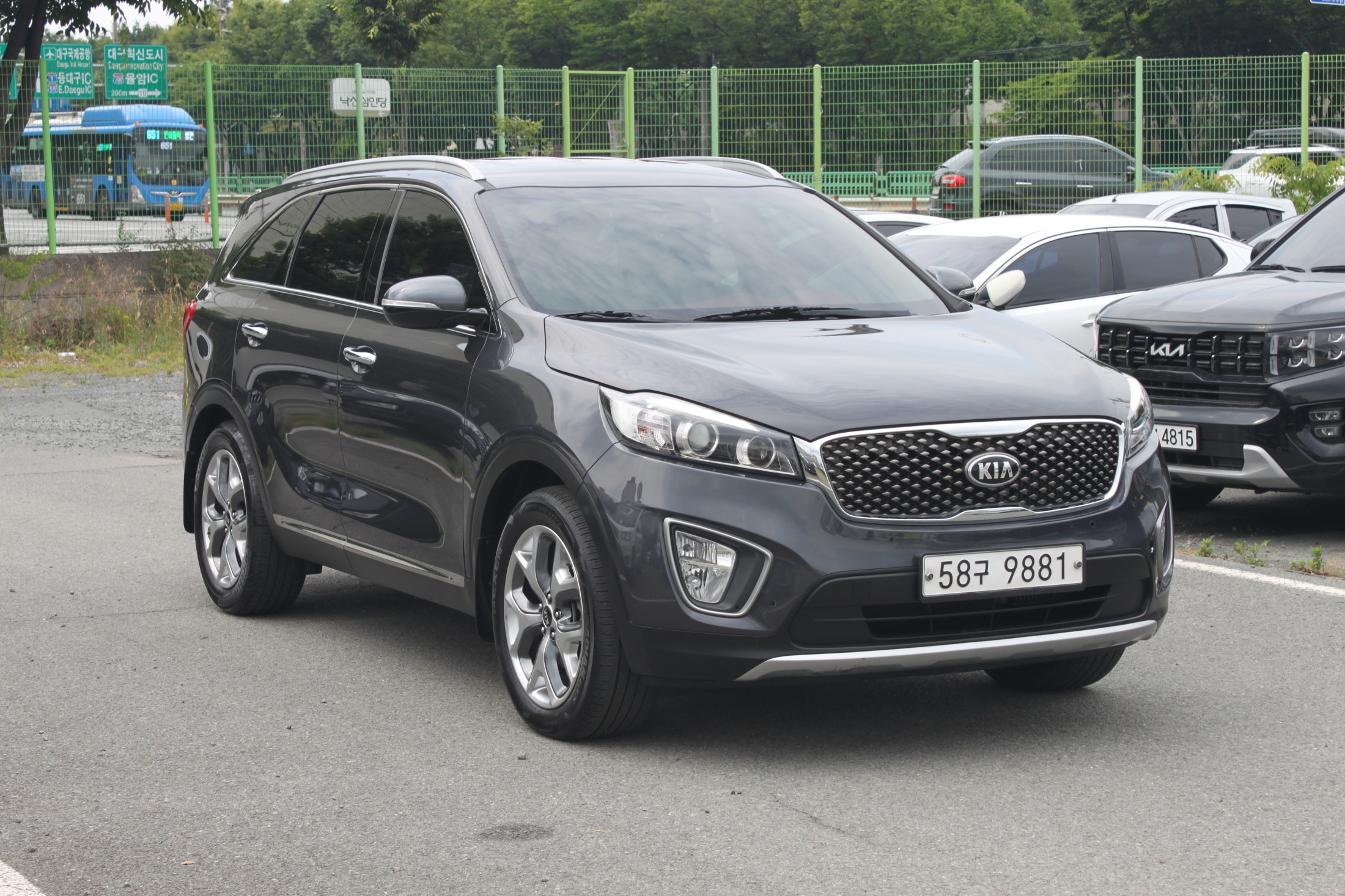 KIA SORENTO photo 3
