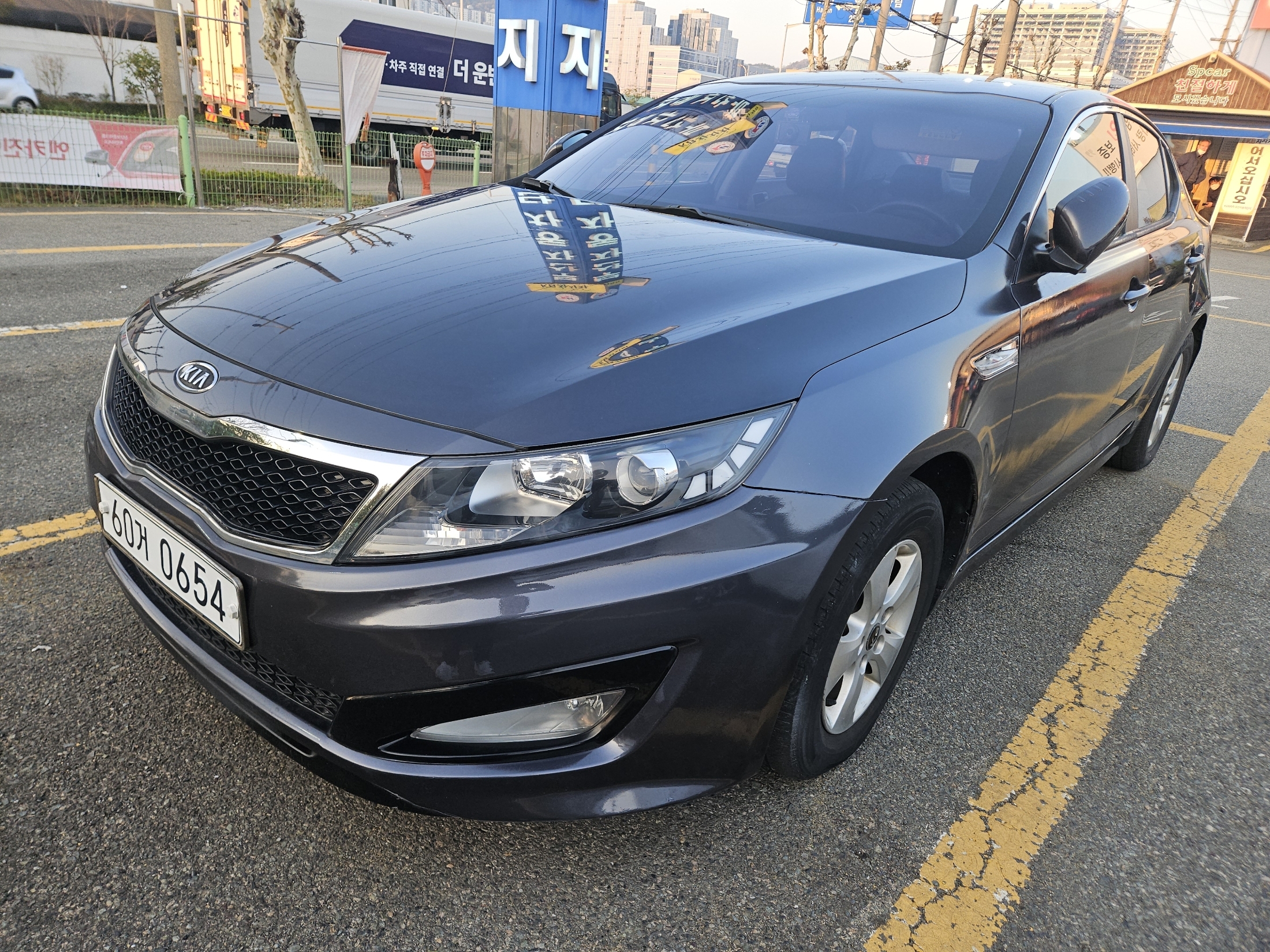 KIA K5 photo 2