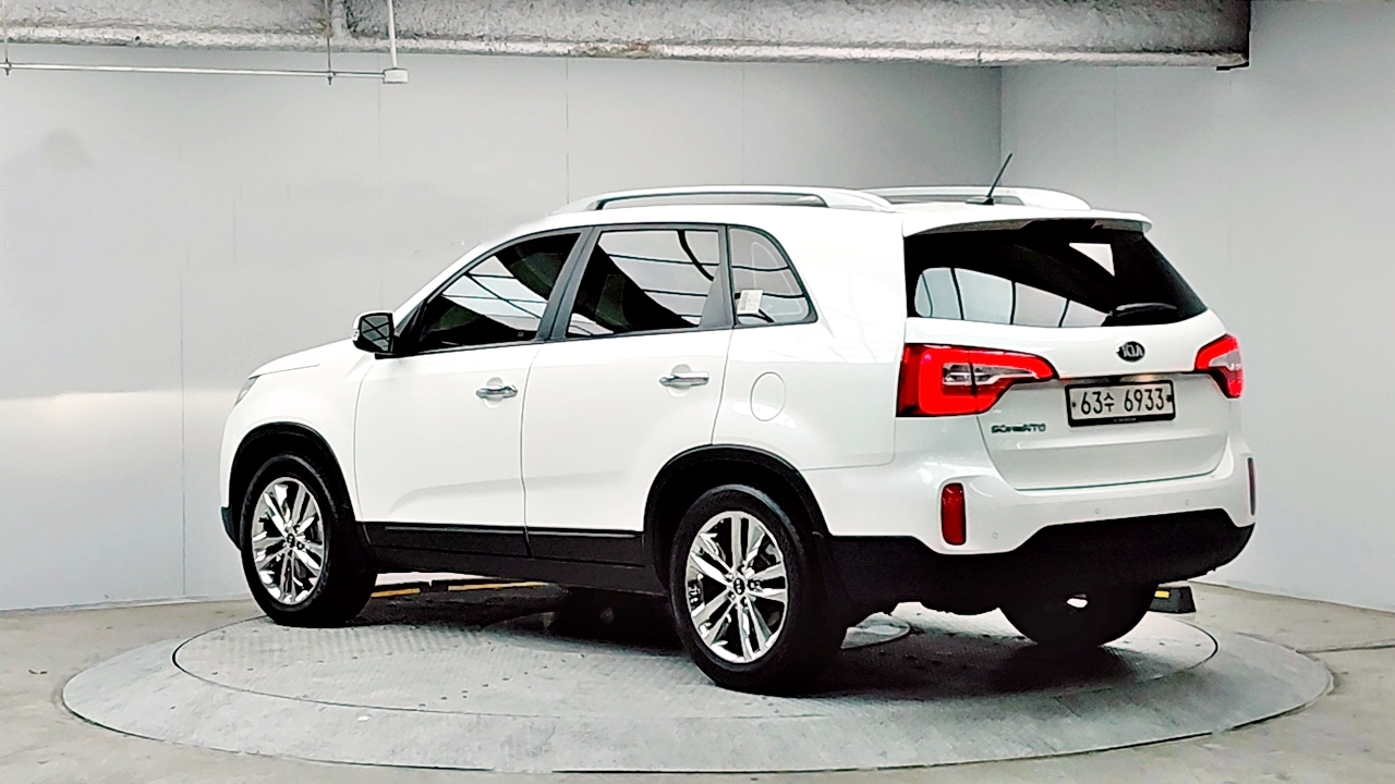 KIA SORENTO photo 3