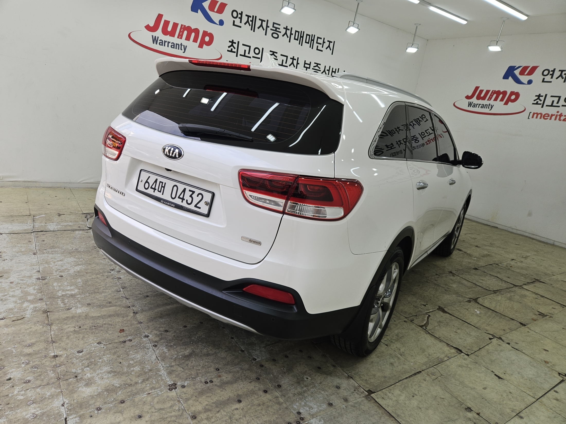 KIA SORENTO photo 2